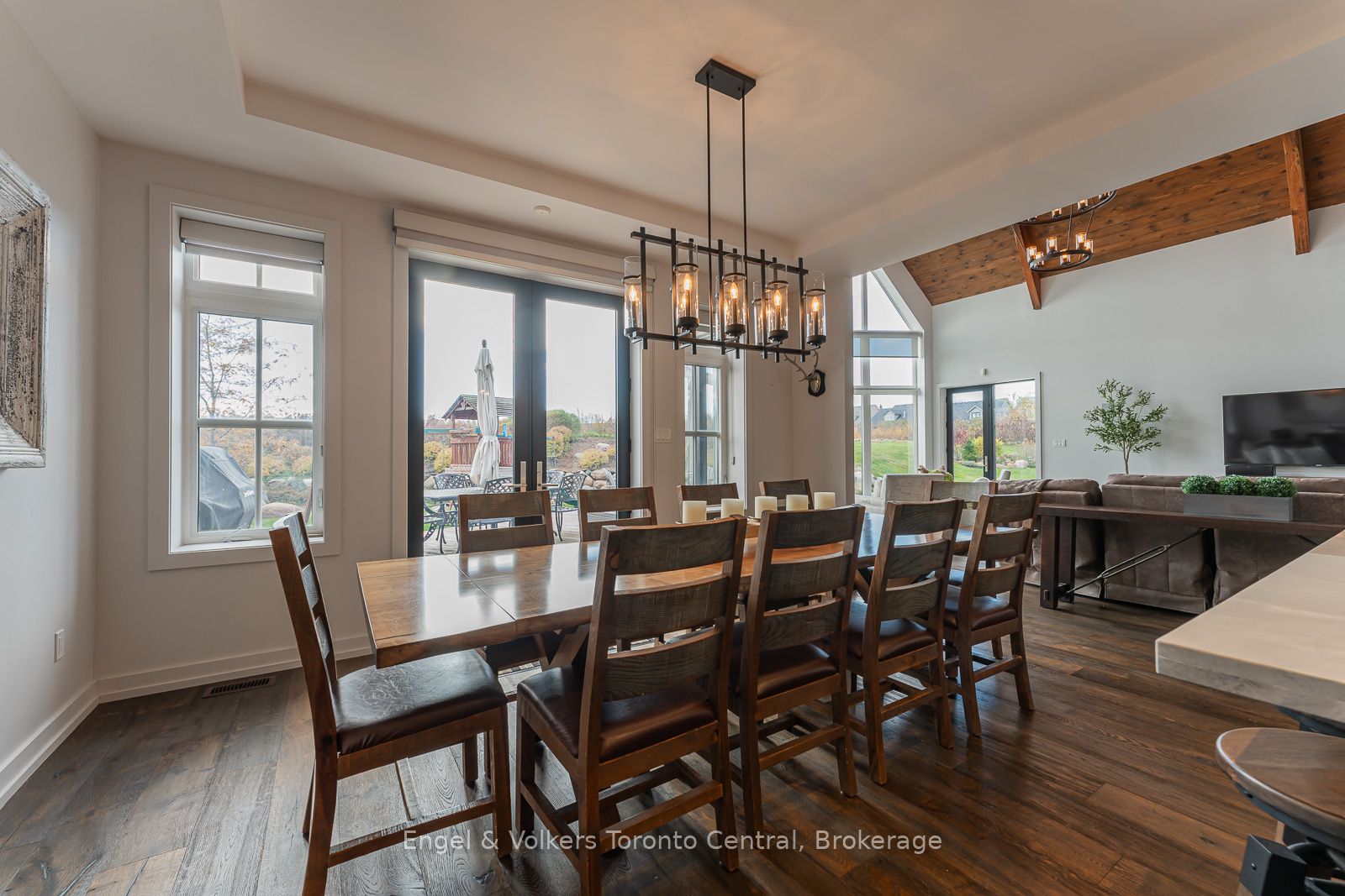 280 Sunset Boulevard Property Photo 18