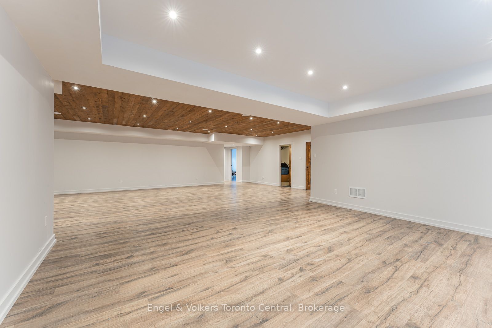 280 Sunset Boulevard Property Photo 36