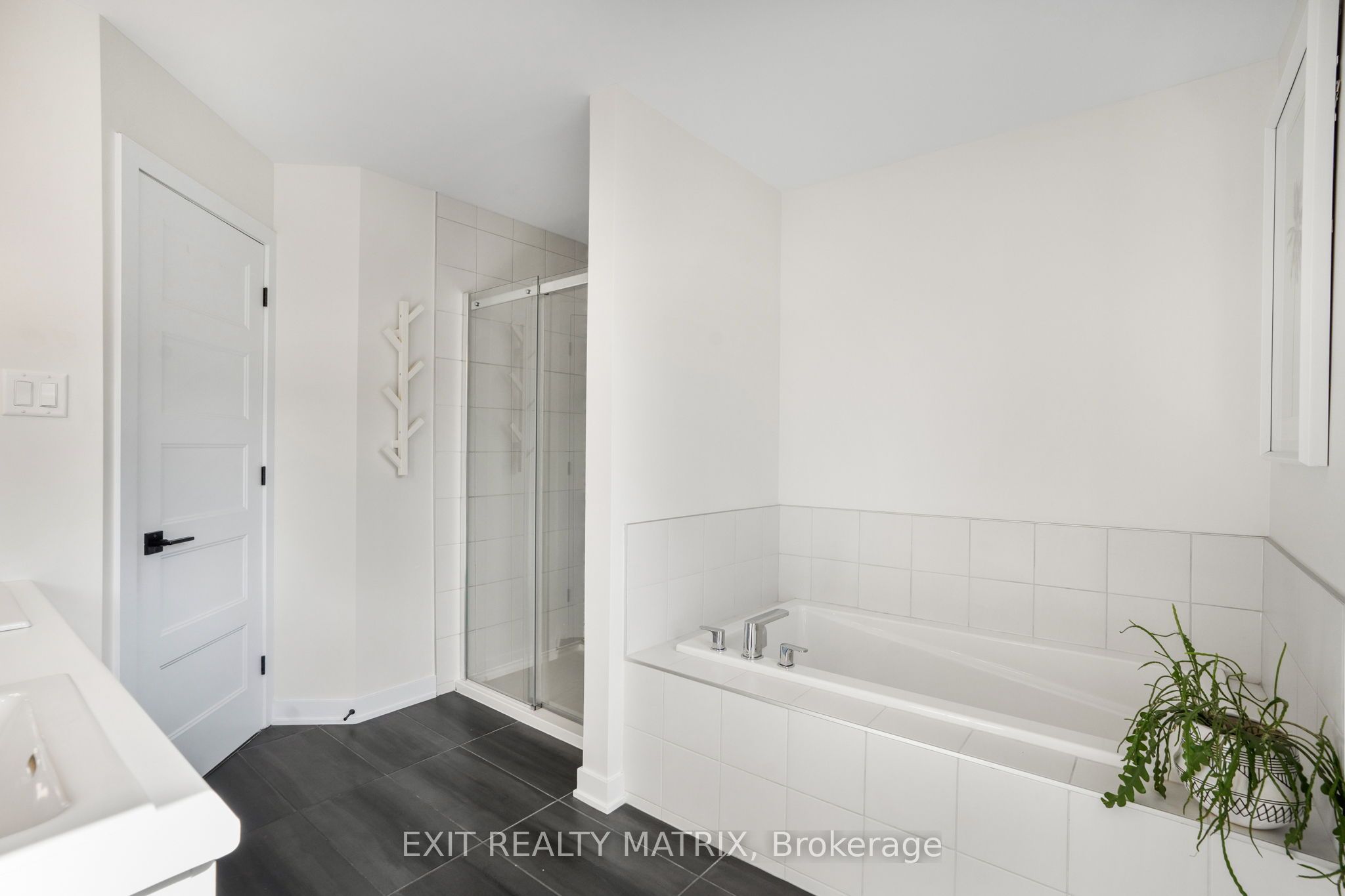 1144 Avignon Street Property Photo 17