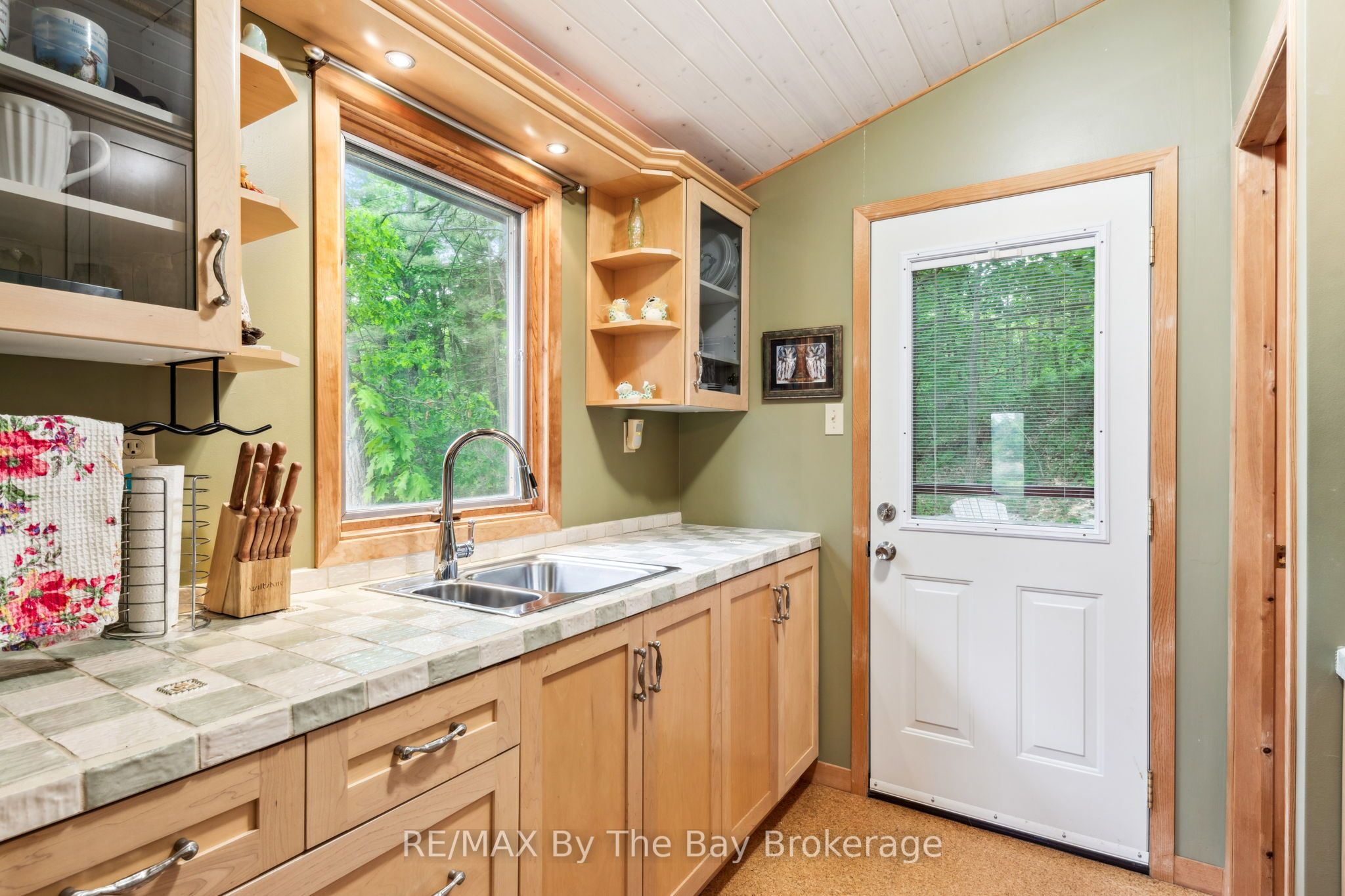 3688 Is 1810 Property Photo 38