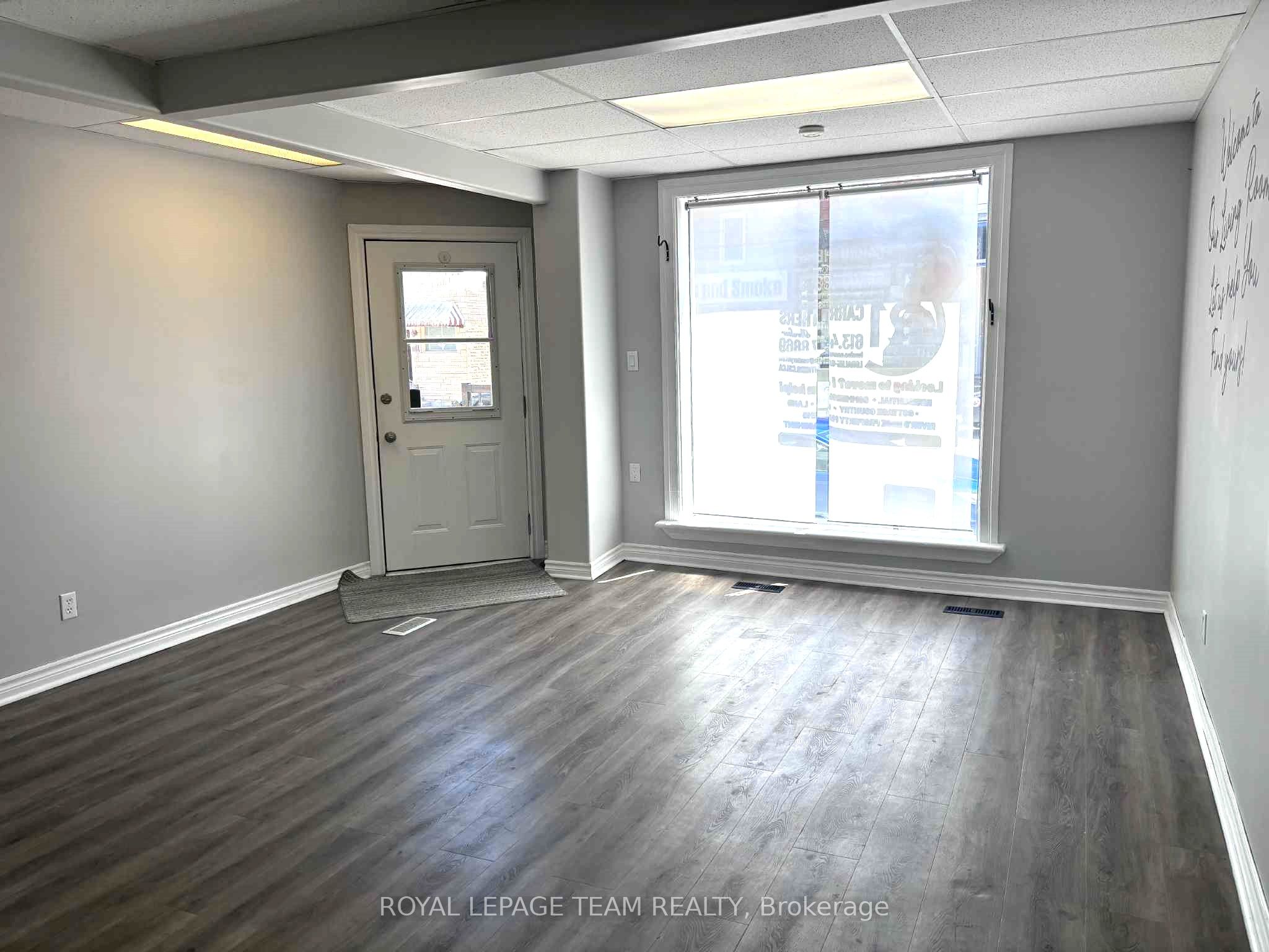 490 Main Street B Property Photo 3