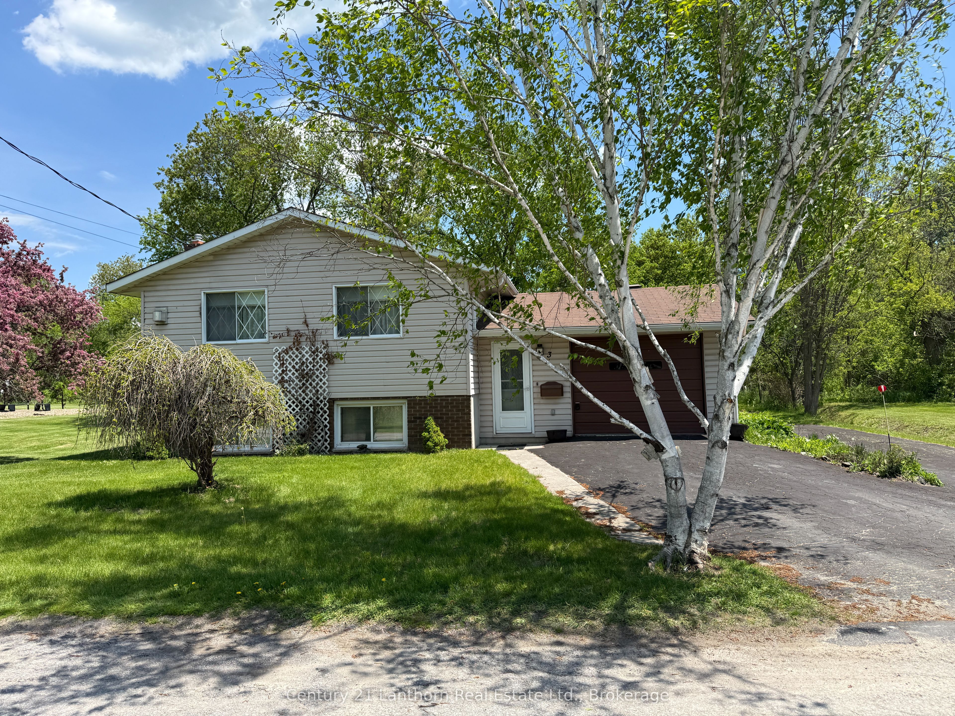 3 Champlain Street Property Photo 1