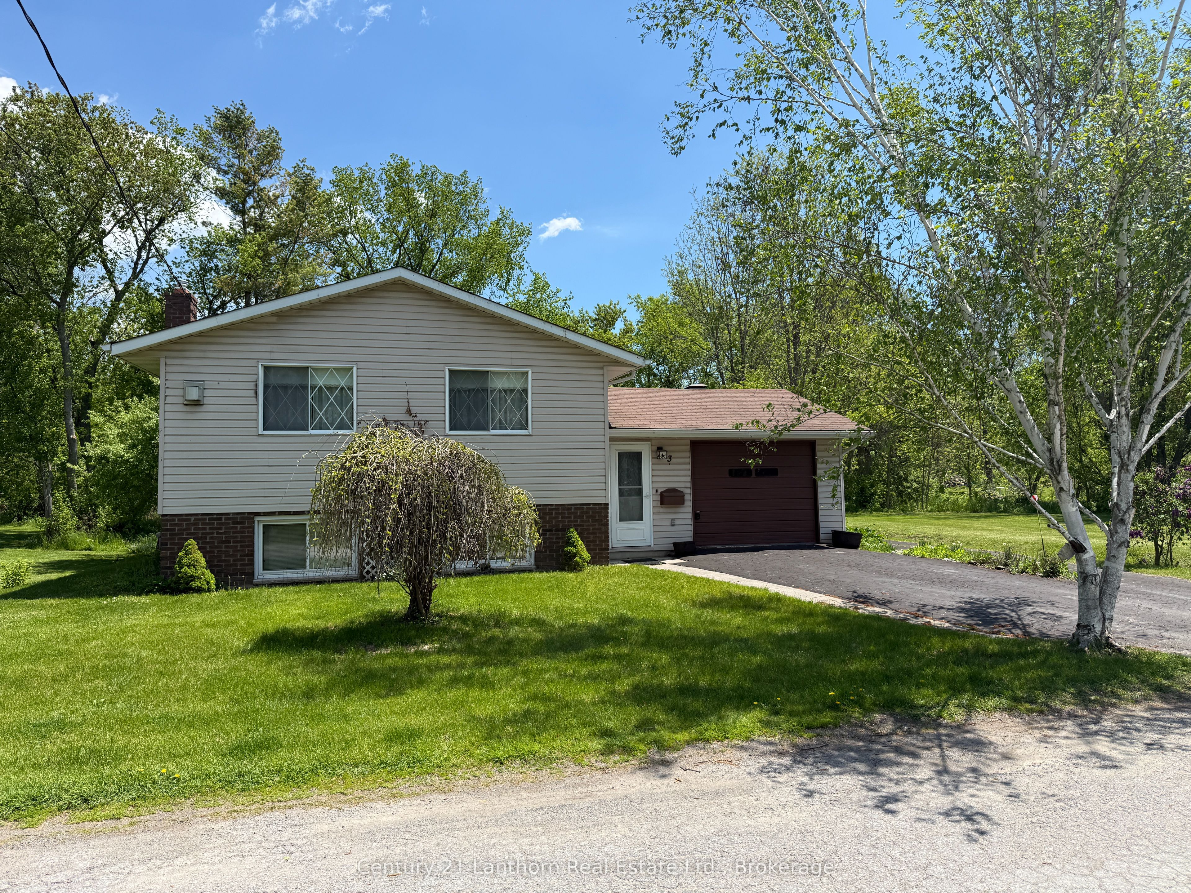 3 Champlain Street Property Photo 3