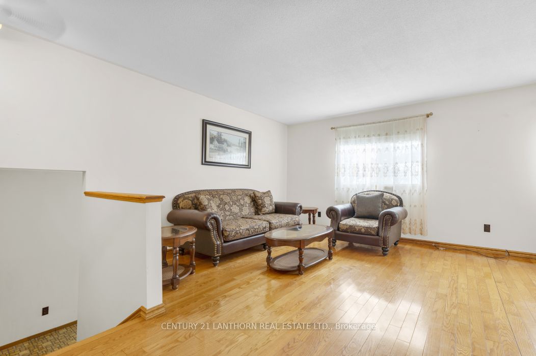 3 Champlain Street Property Photo 8
