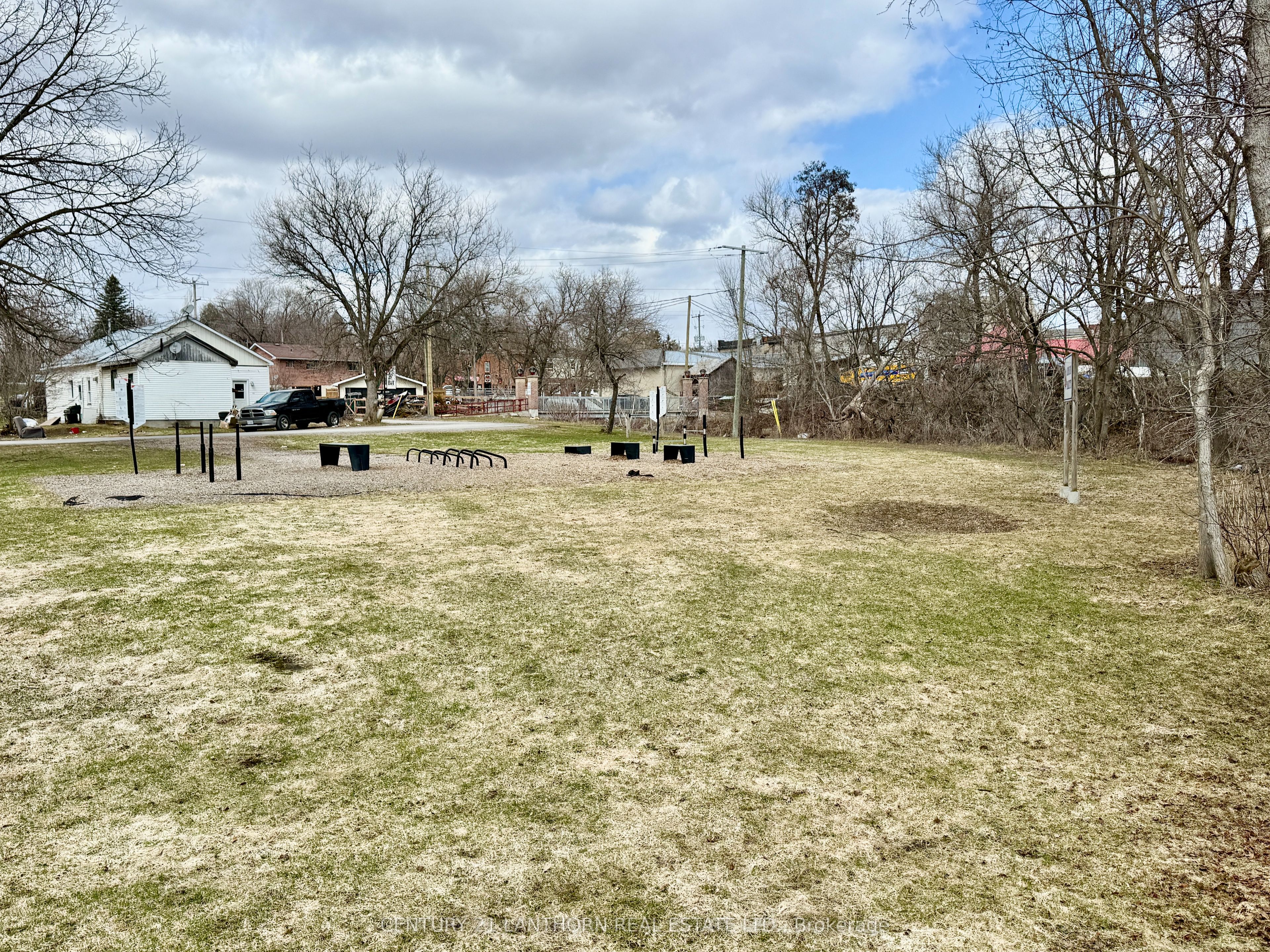 3 Champlain Street Property Photo 38