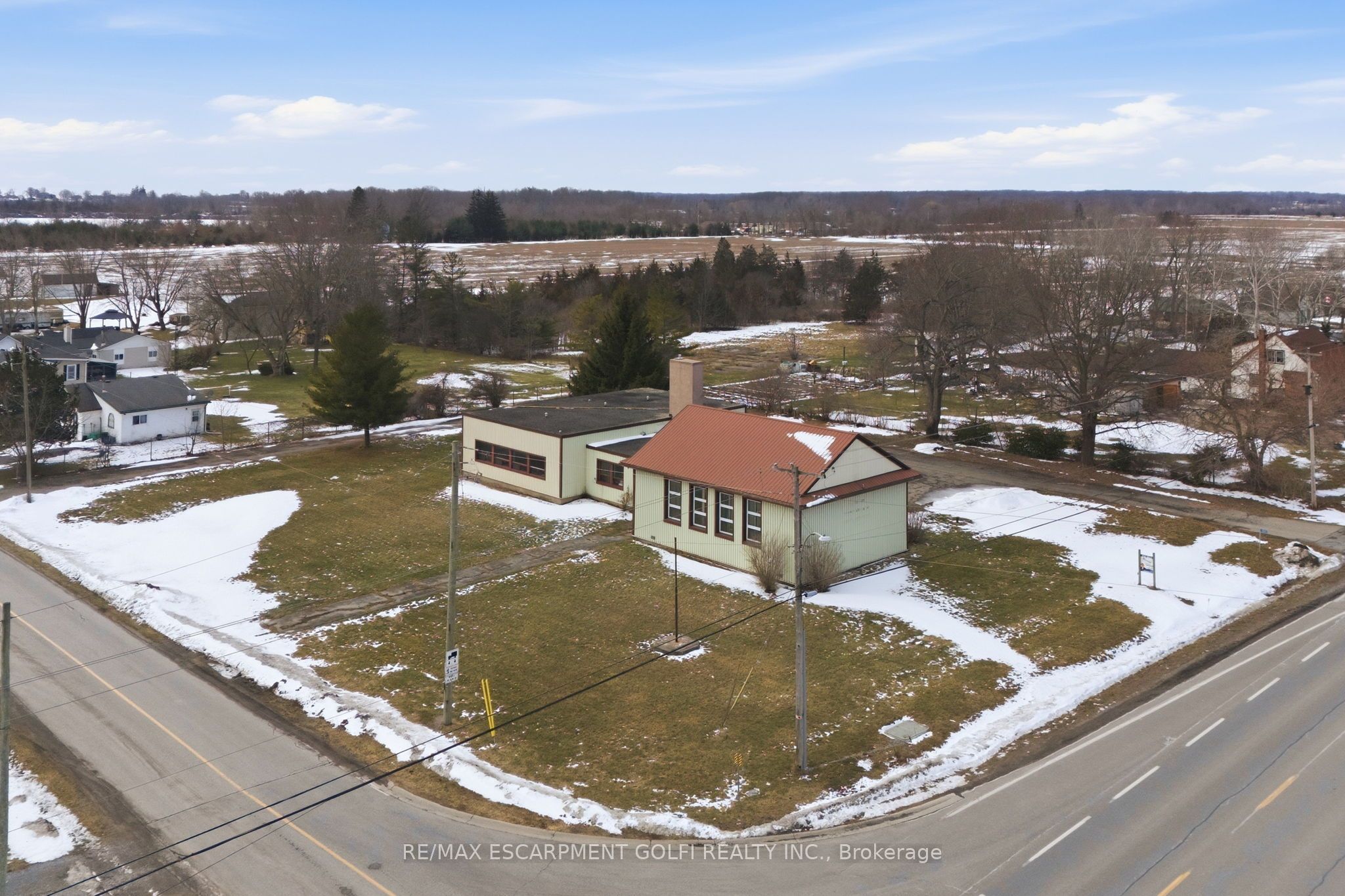 10611 Highway 3 Property Photo 2