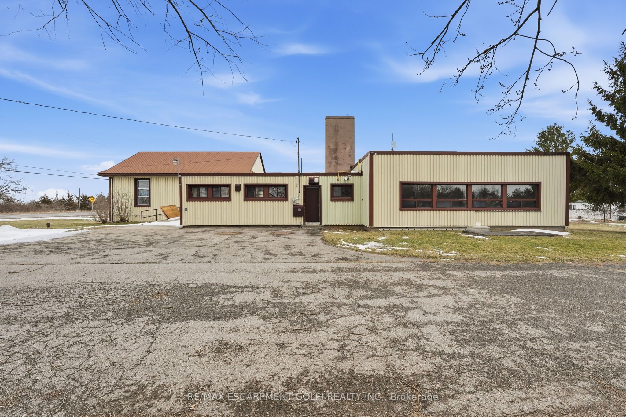 10611 Highway 3 Property Photo 4
