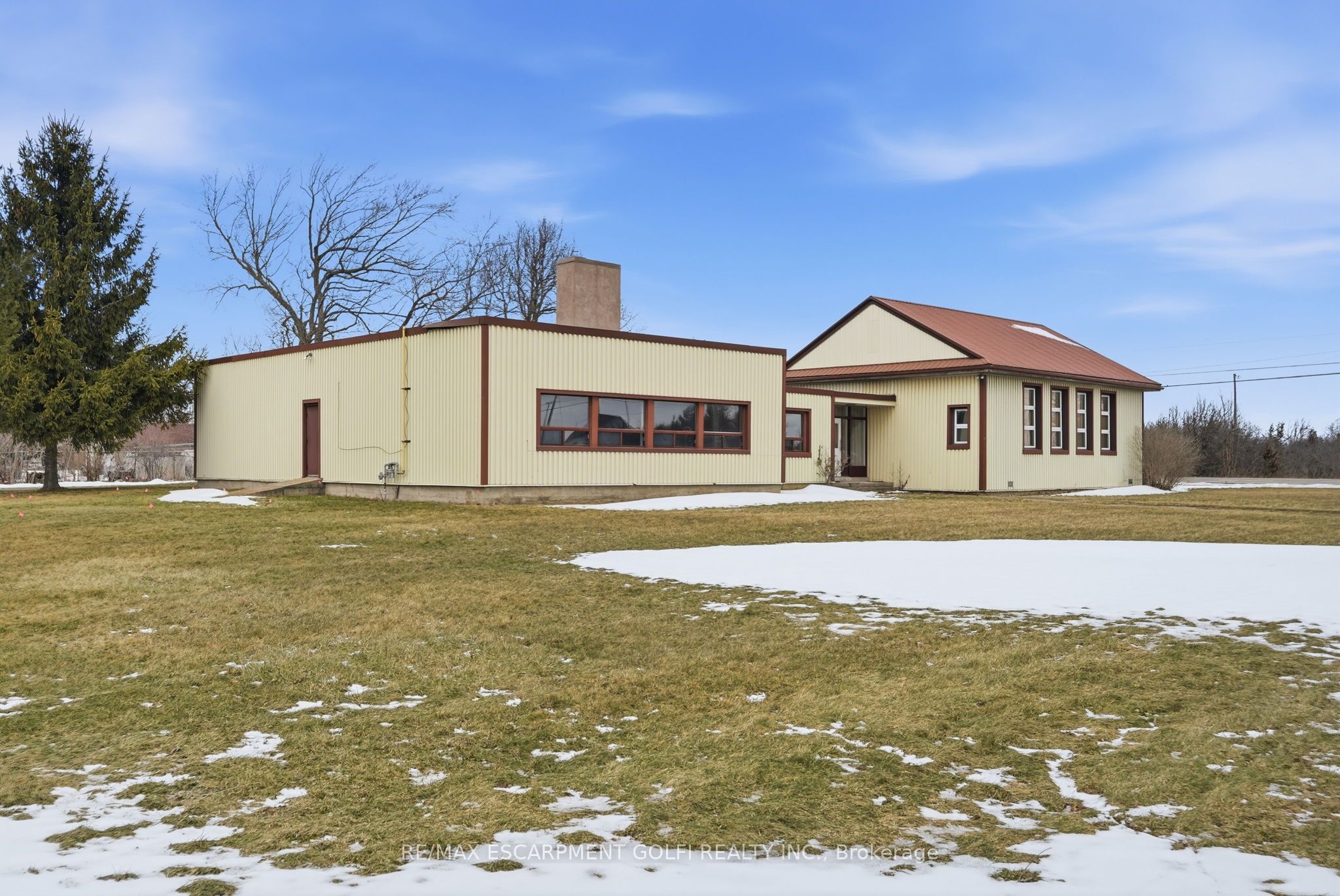 10611 Highway 3 Property Photo 5