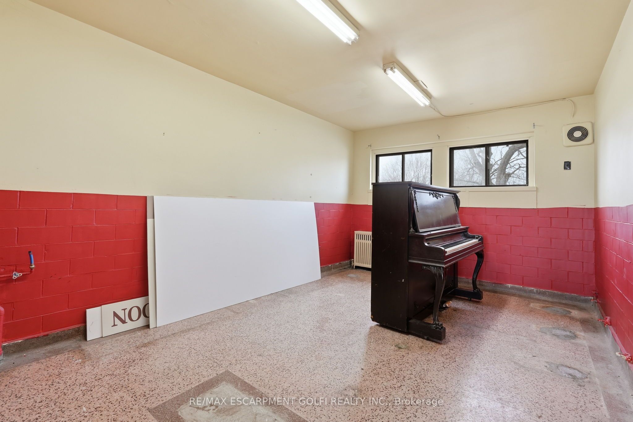 10611 Highway 3 Property Photo 15