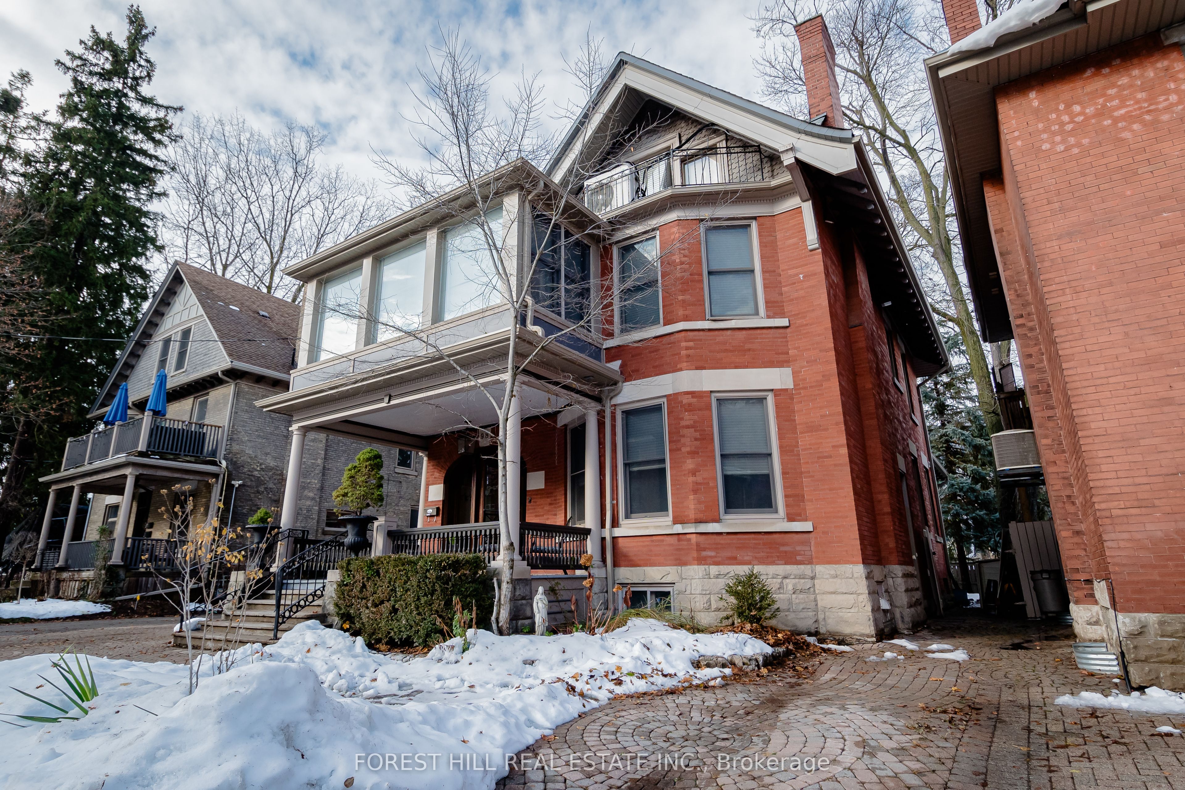 98 Central Avenue Property Photo 3
