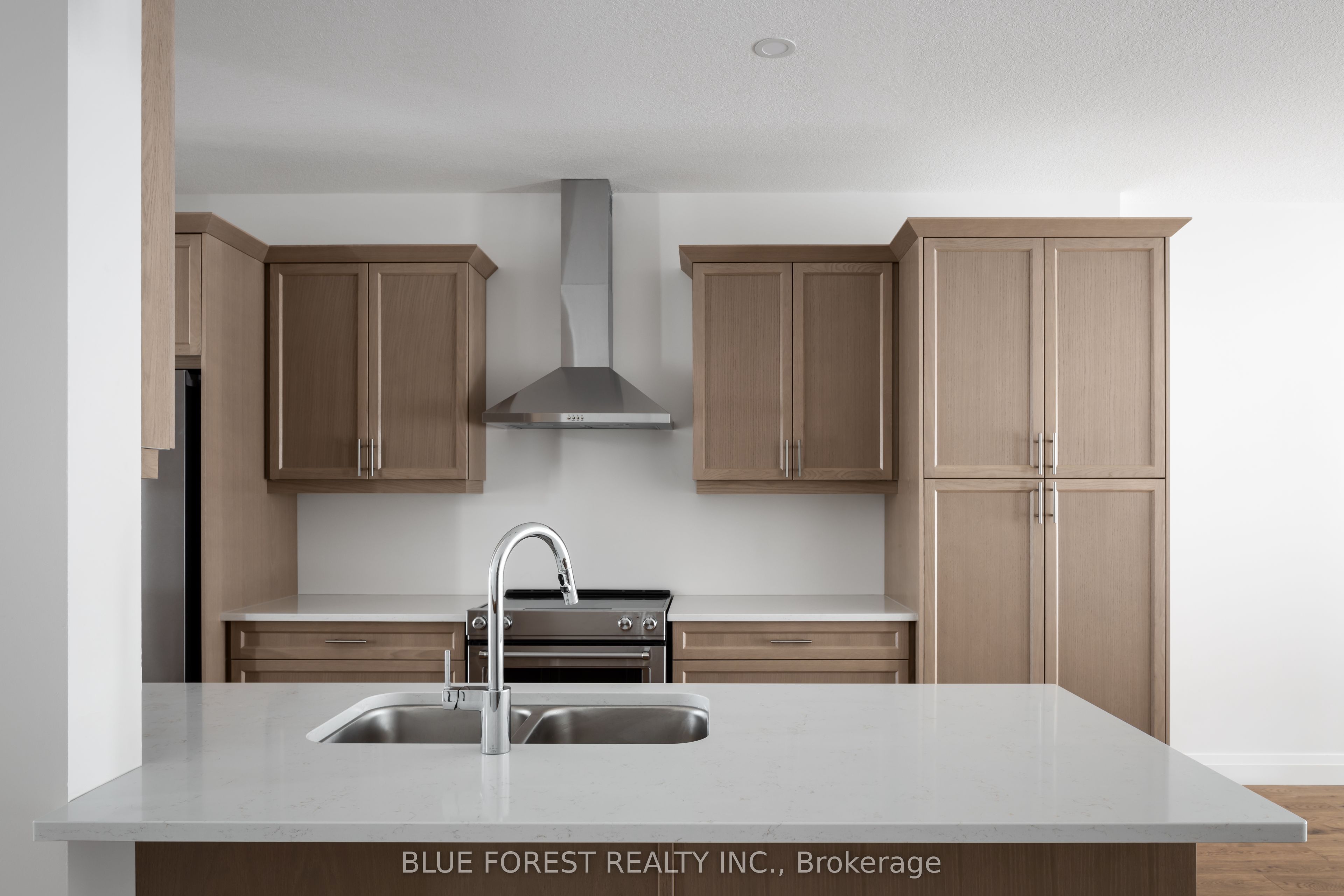 279 Boardwalk Way 4 Property Photo 4