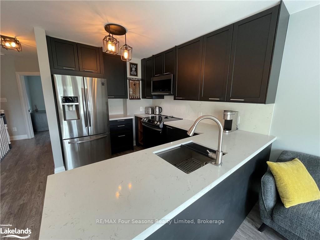 162 Settlers Way 37 Property Photo 6