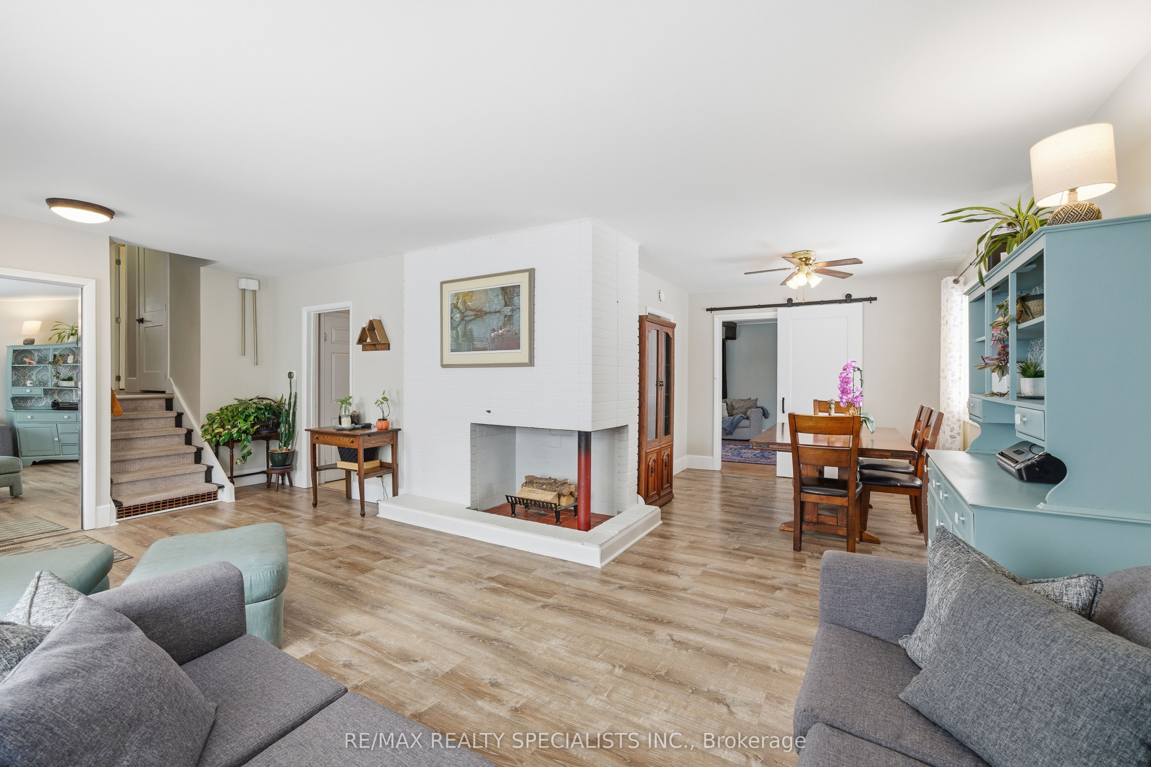 302 King Street Property Photo 17