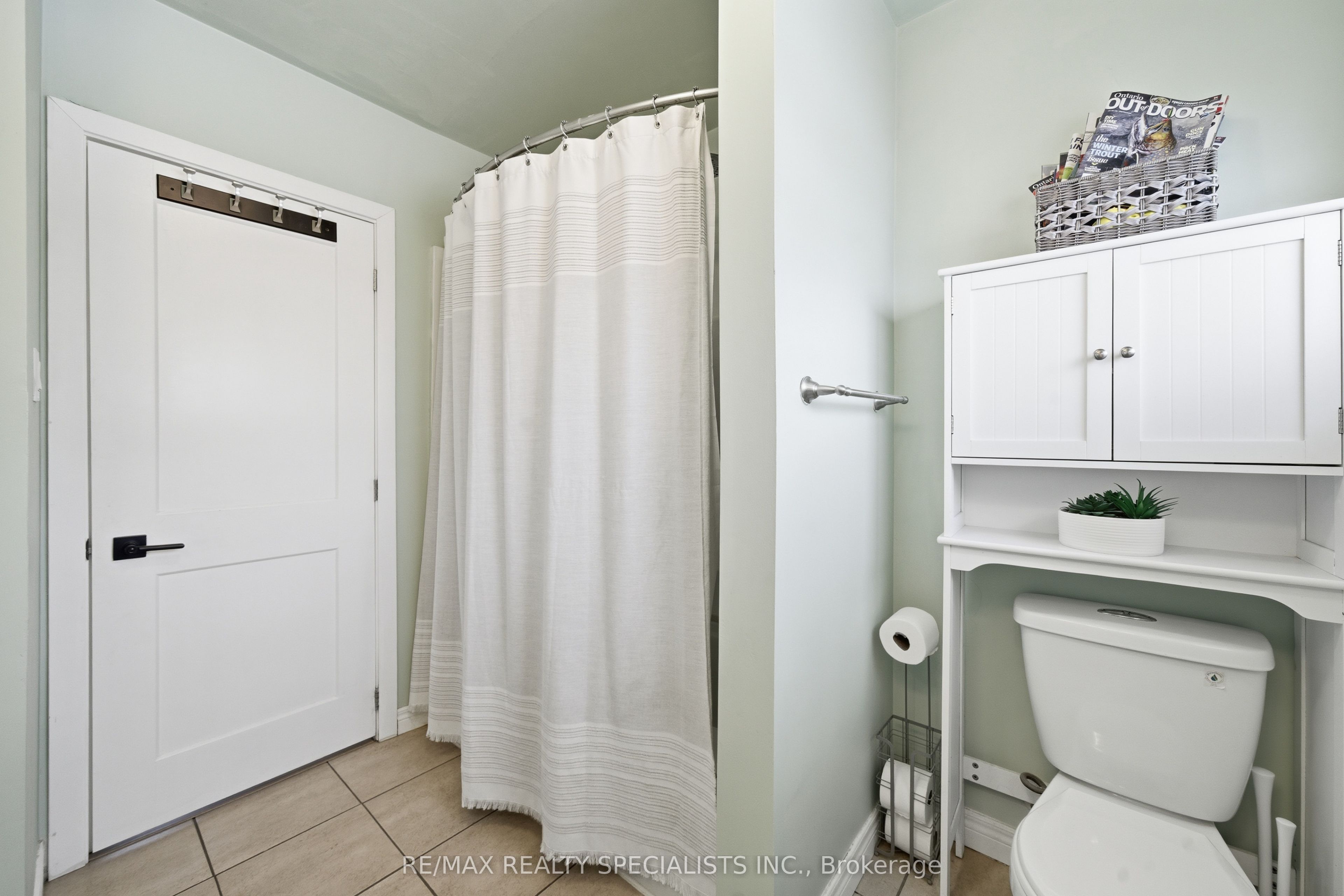 302 King Street Property Photo 23