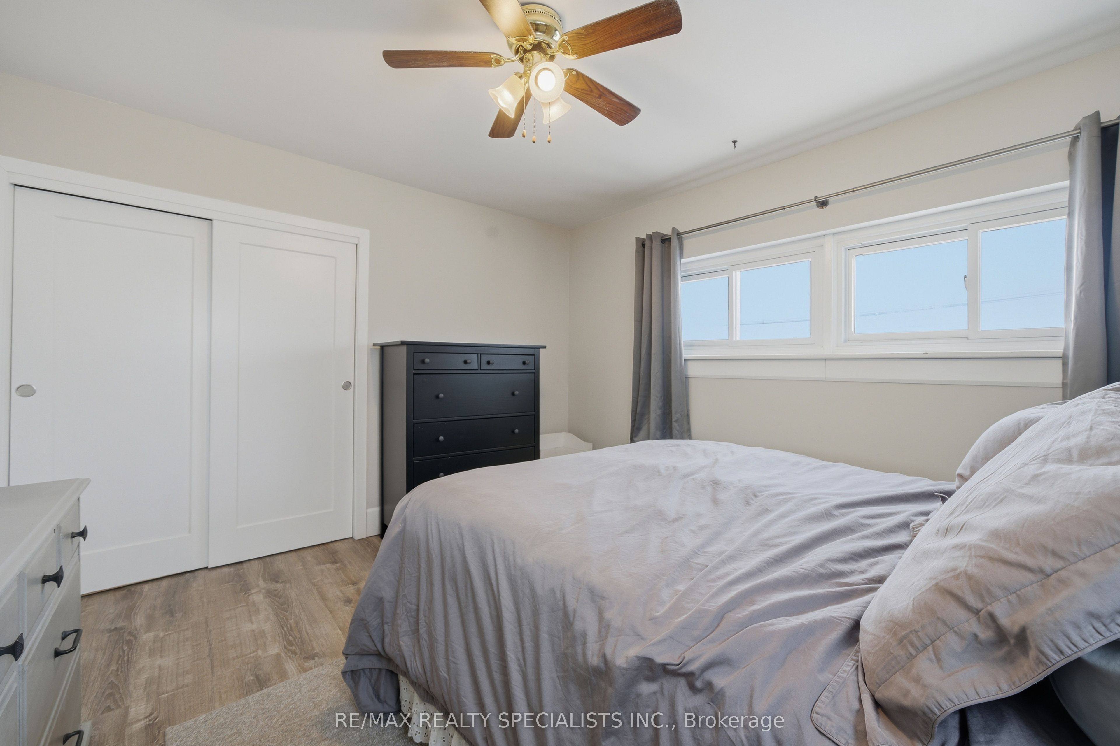 302 King Street Property Photo 26