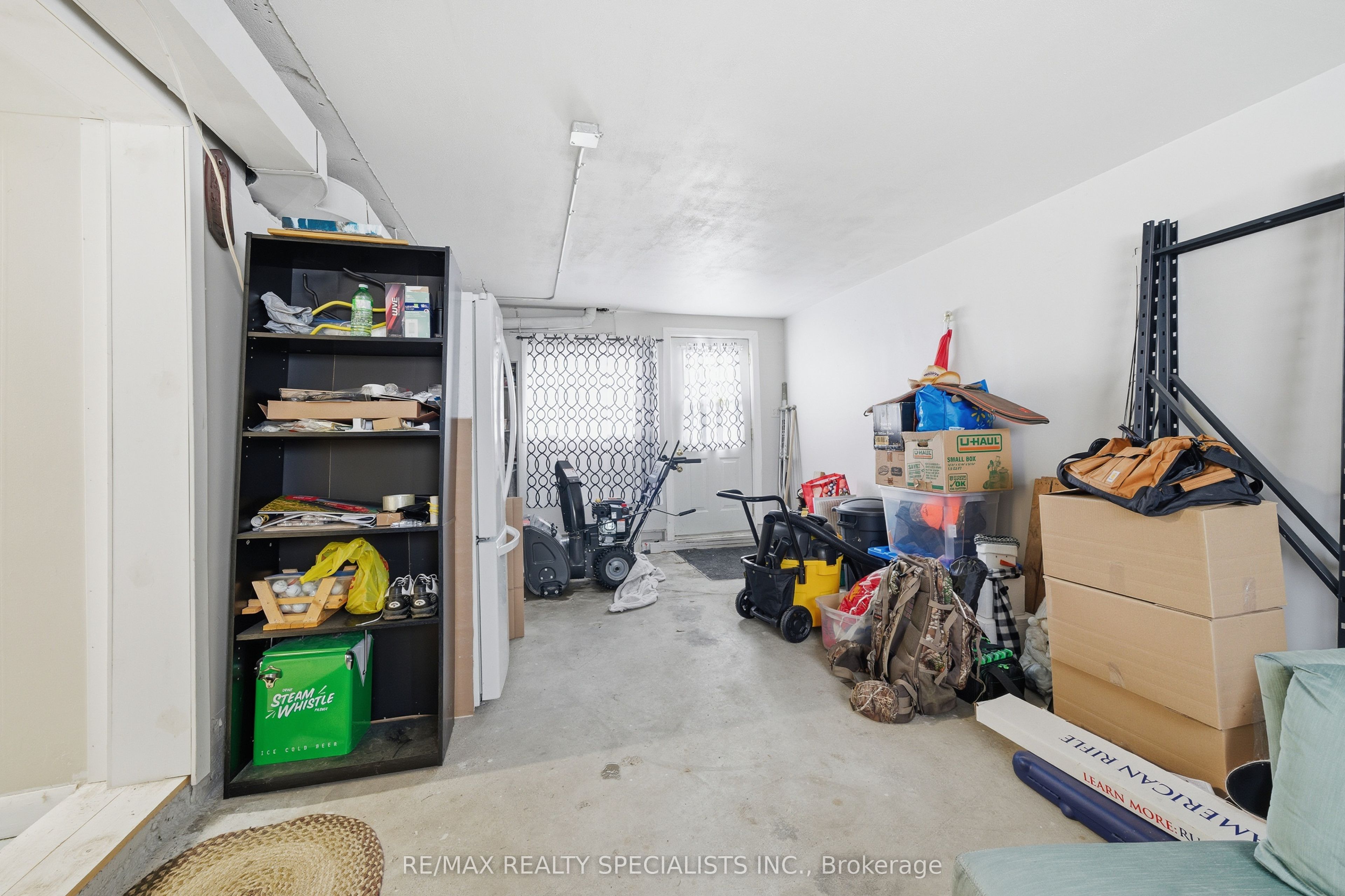 302 King Street Property Photo 39
