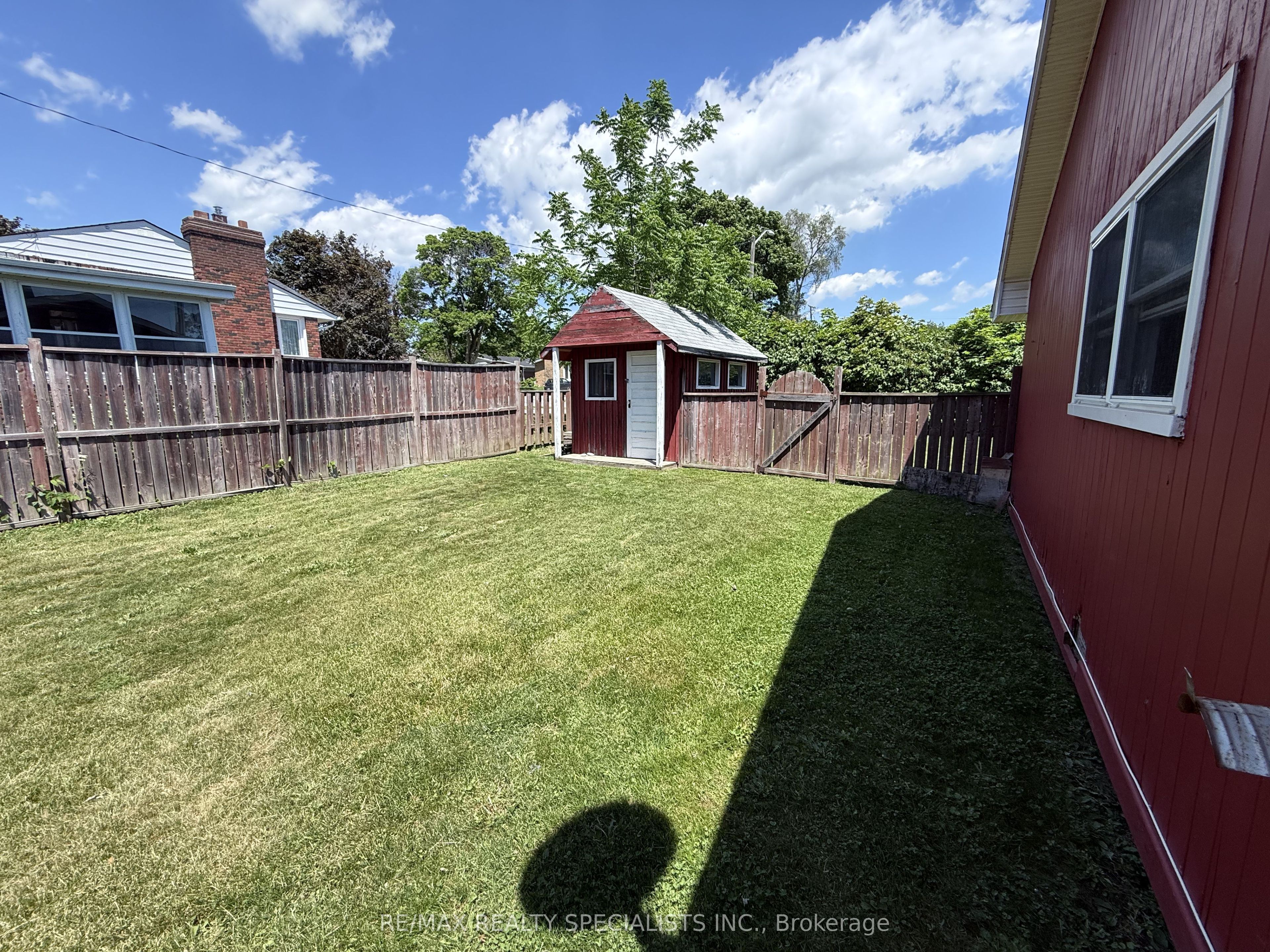302 King Street Property Photo 41