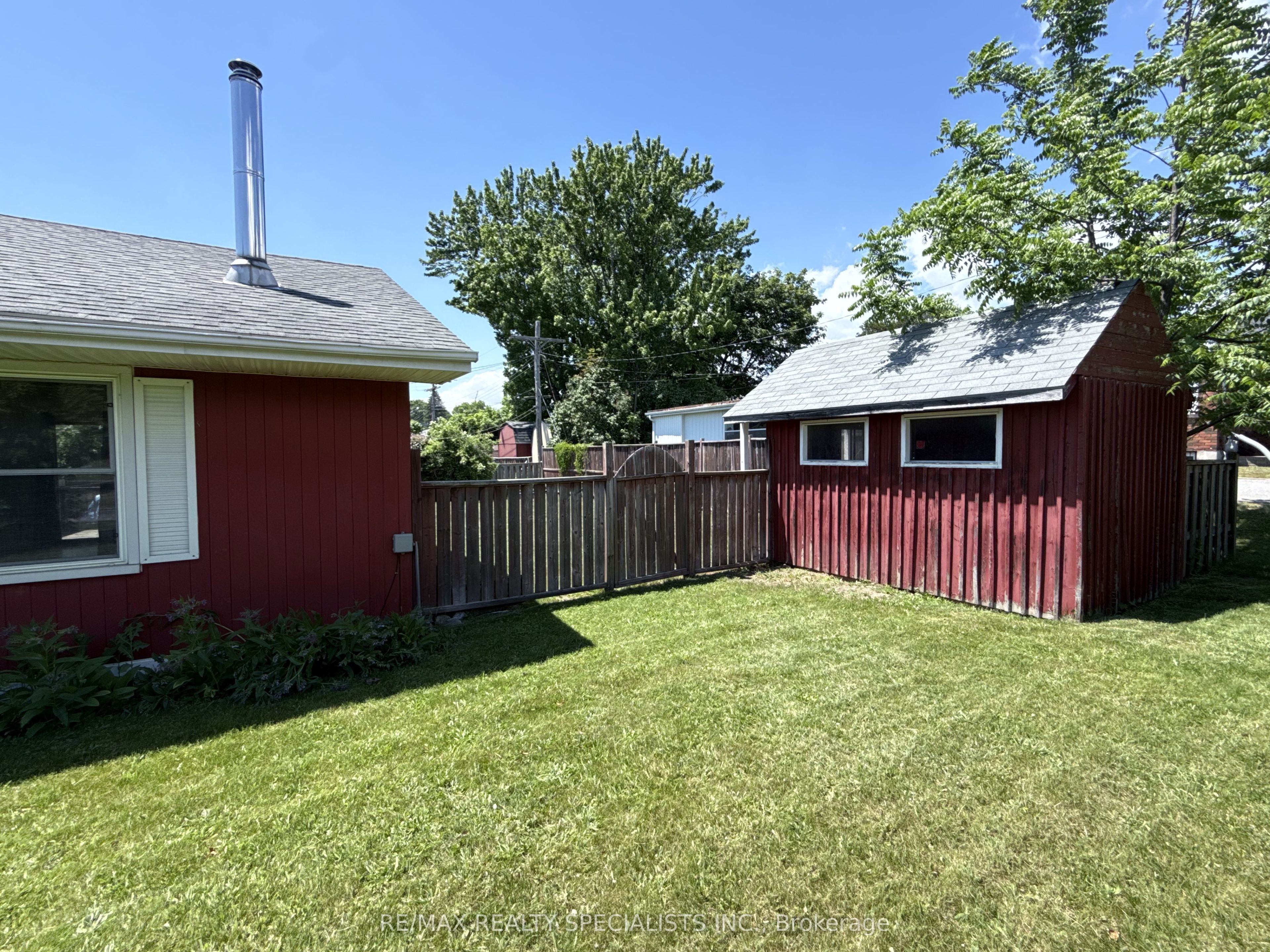 302 King Street Property Photo 47