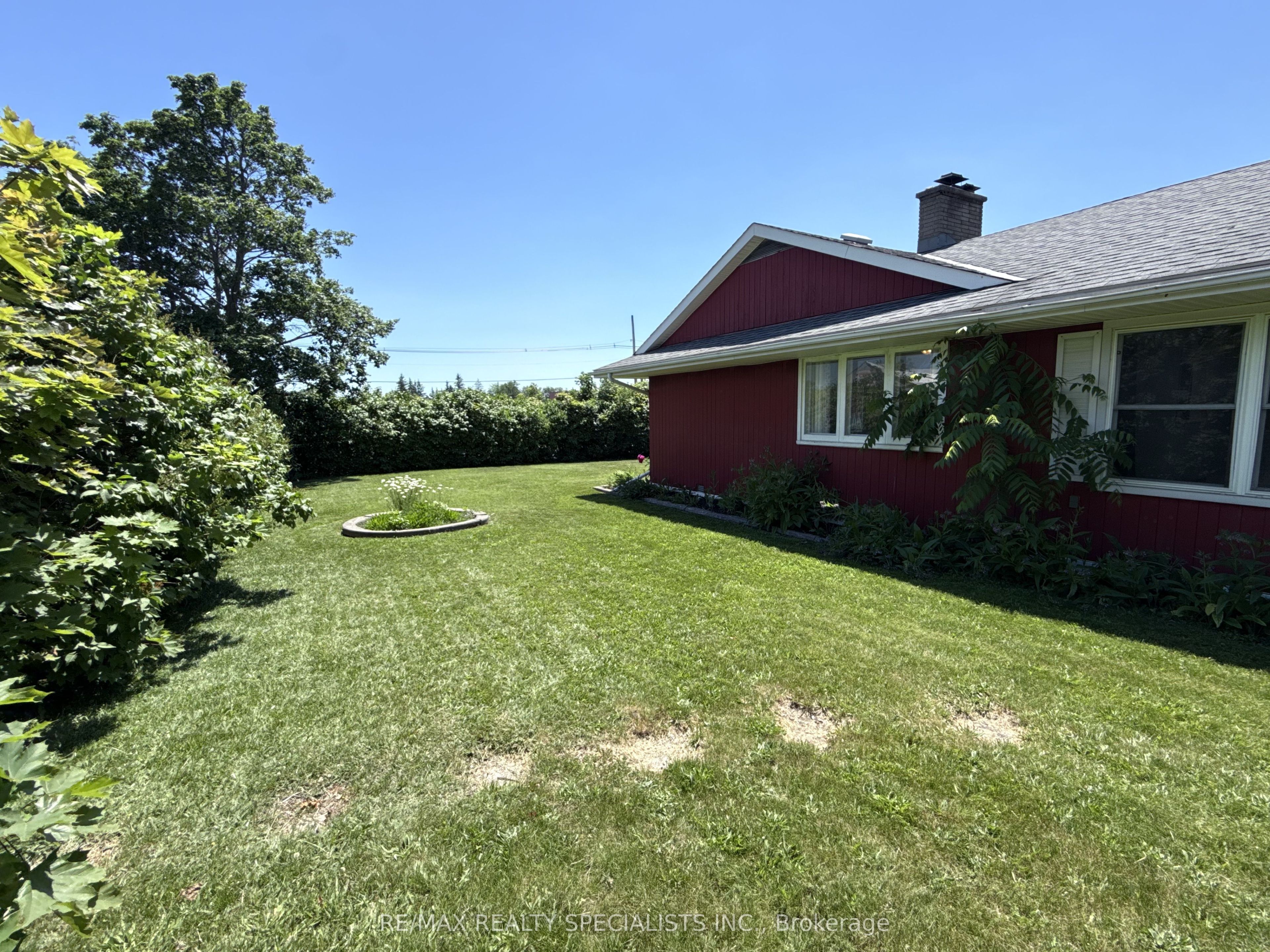 302 King Street Property Photo 49