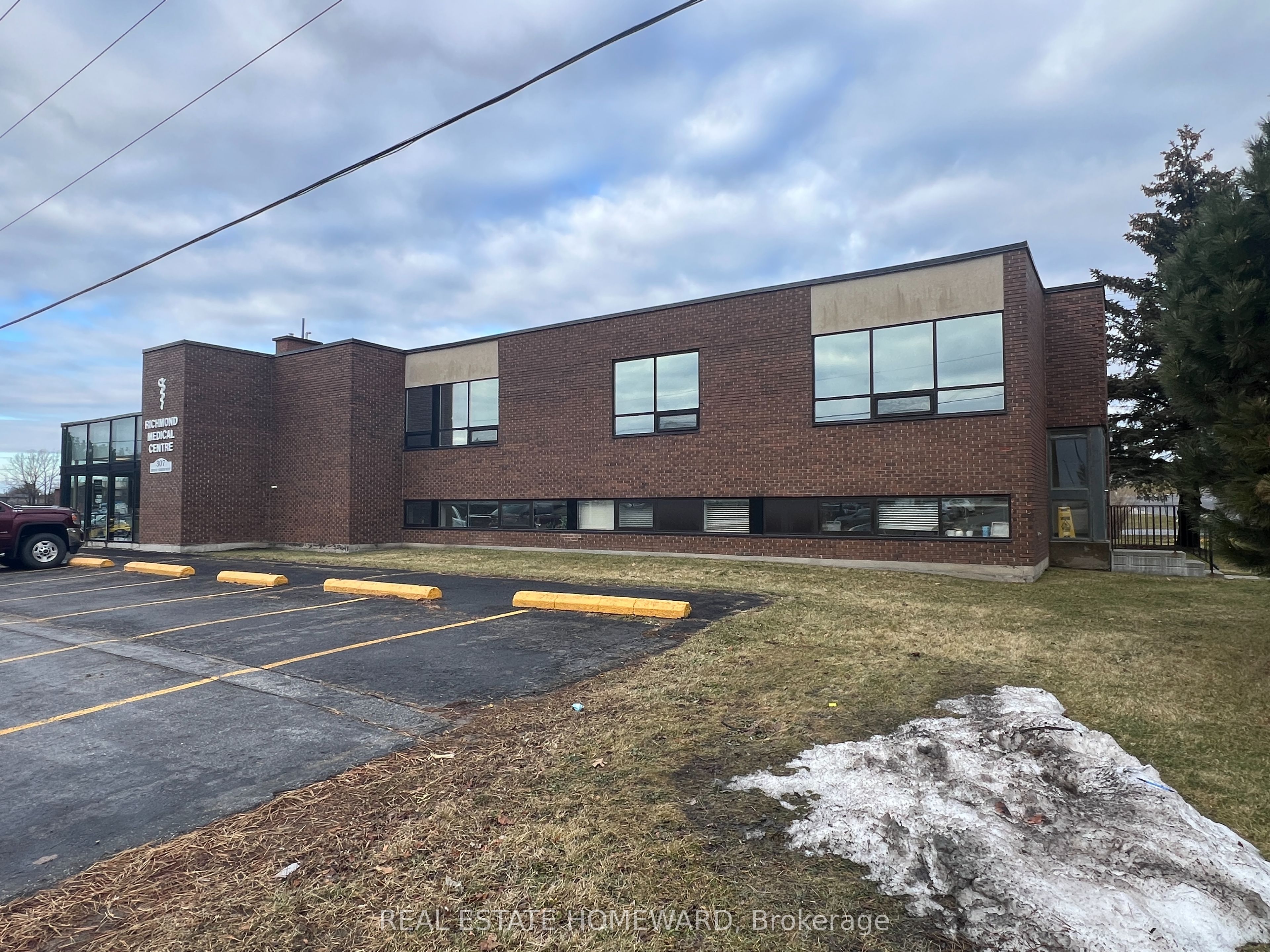 307-307a W Bridge Street W Property Photo 2