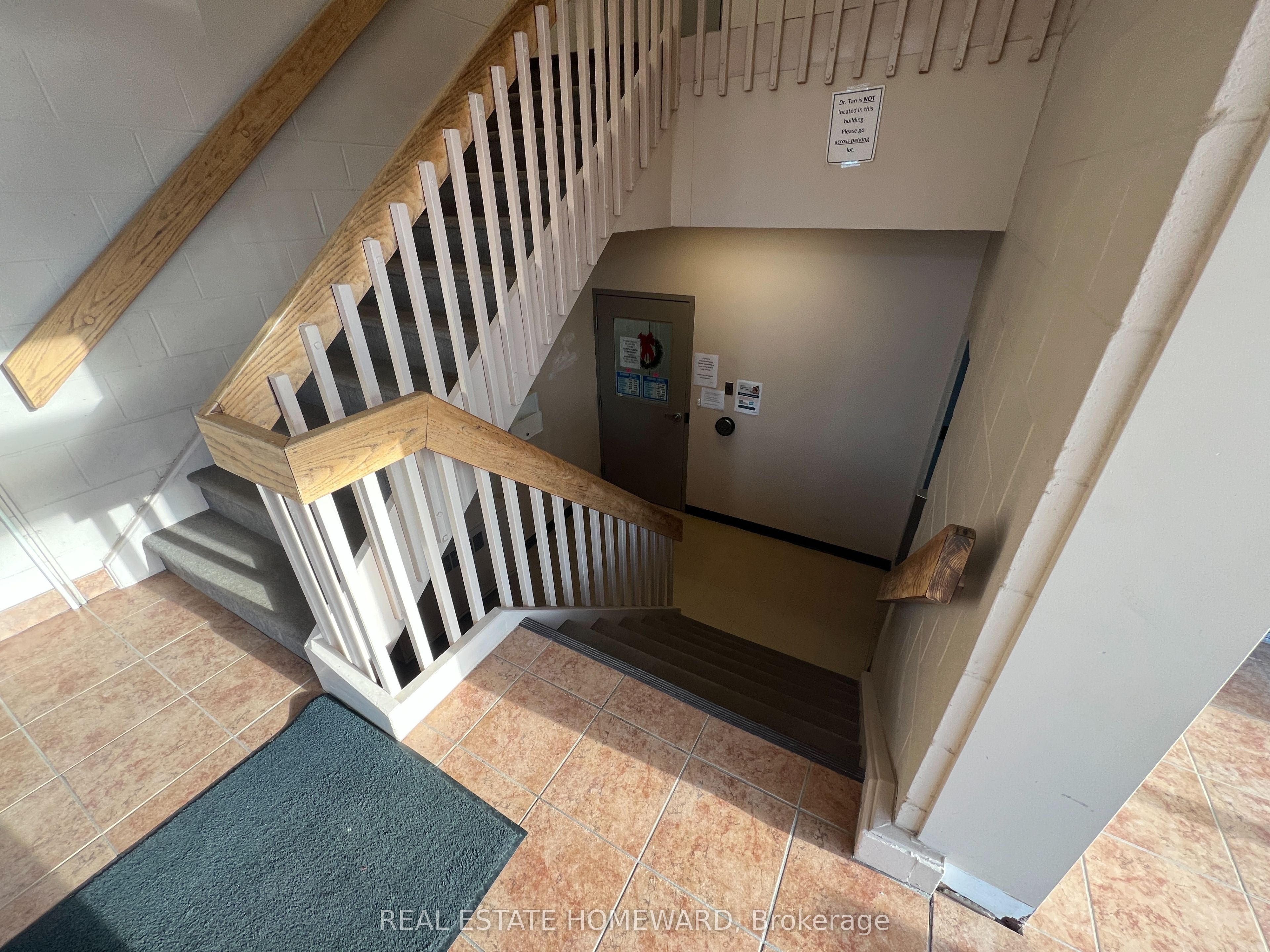 307-307a W Bridge Street W Property Photo 9
