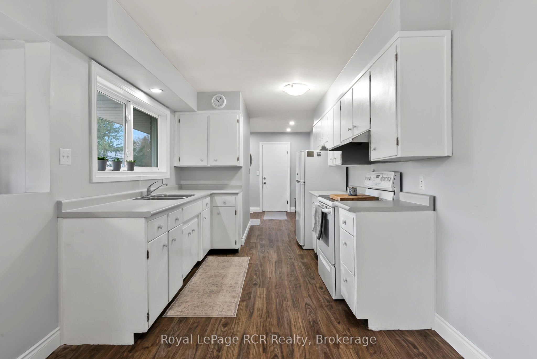 315 2nd Street Property Photo 11