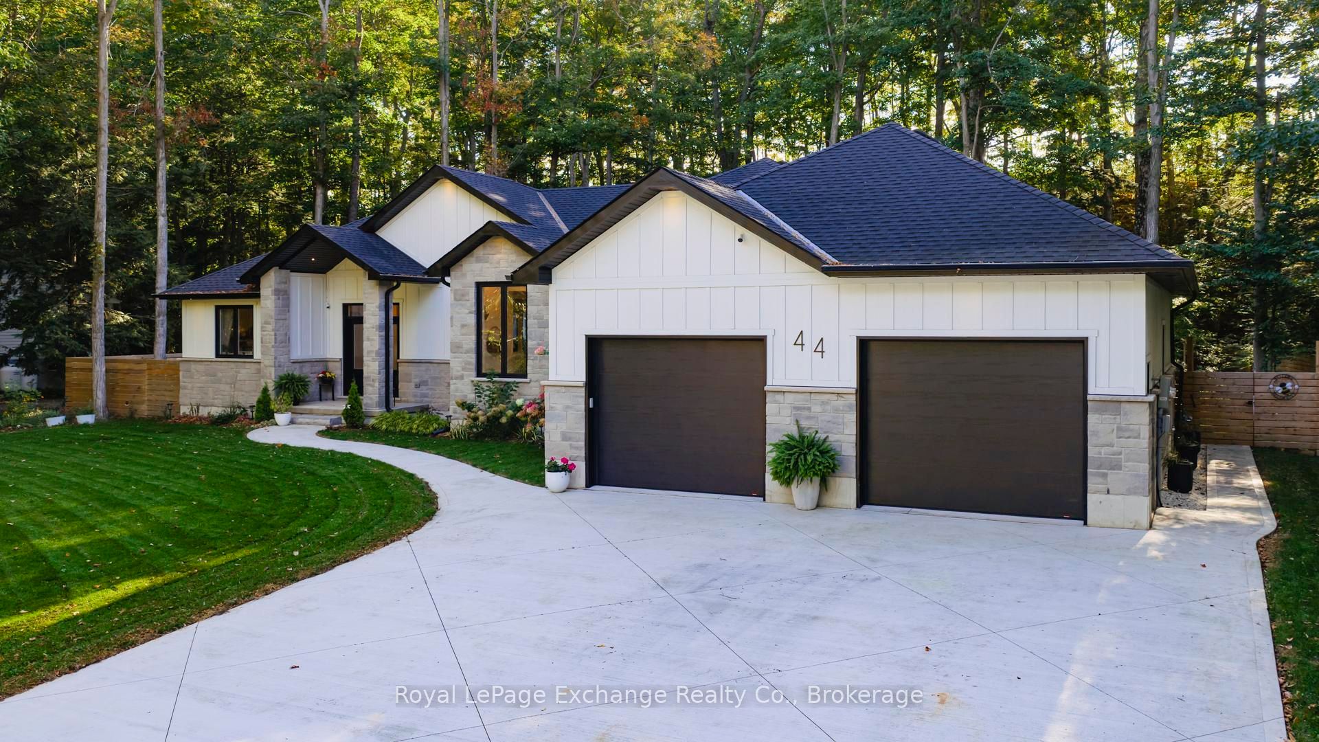 44 Blairs Trail N Property Photo 1