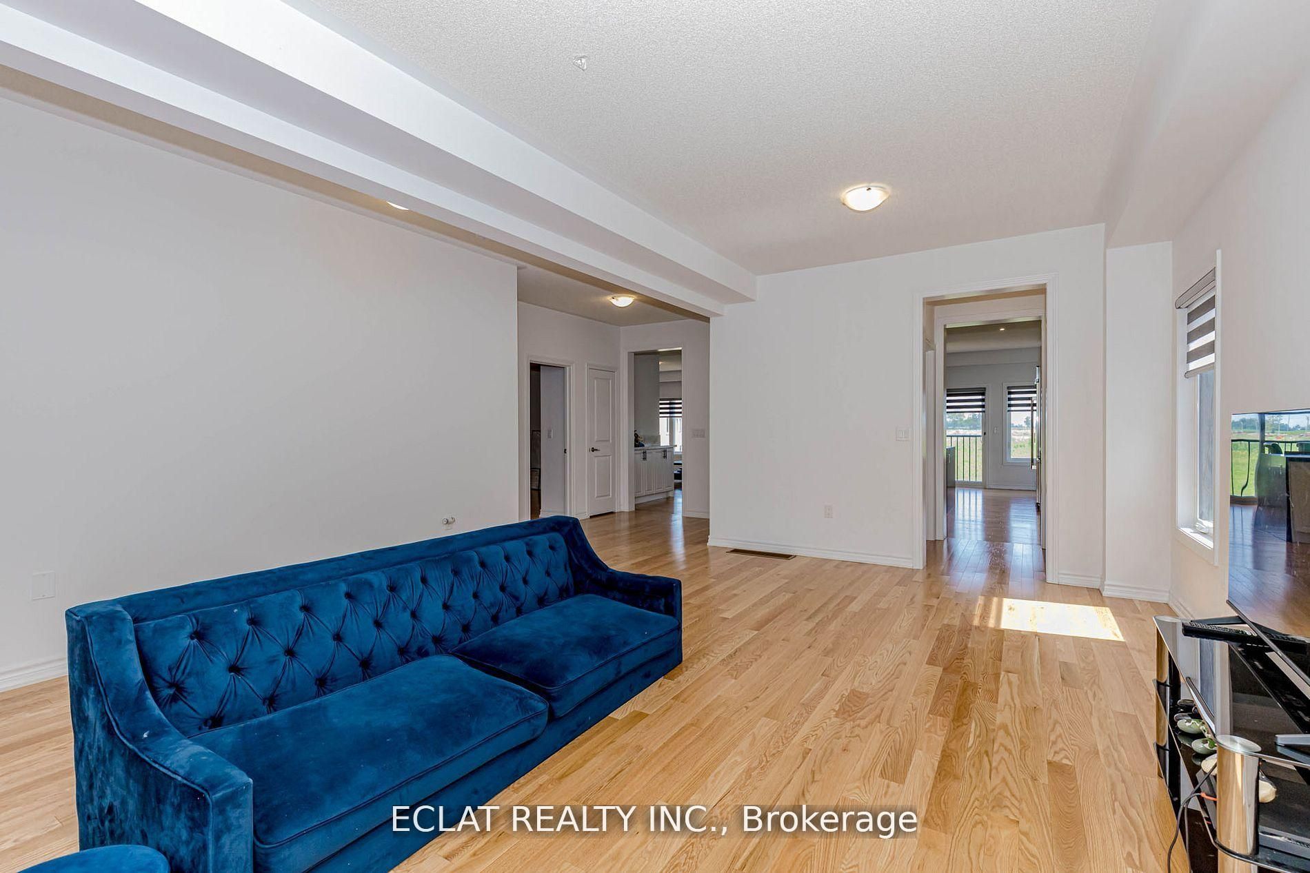 329 Russell Street Property Photo 7