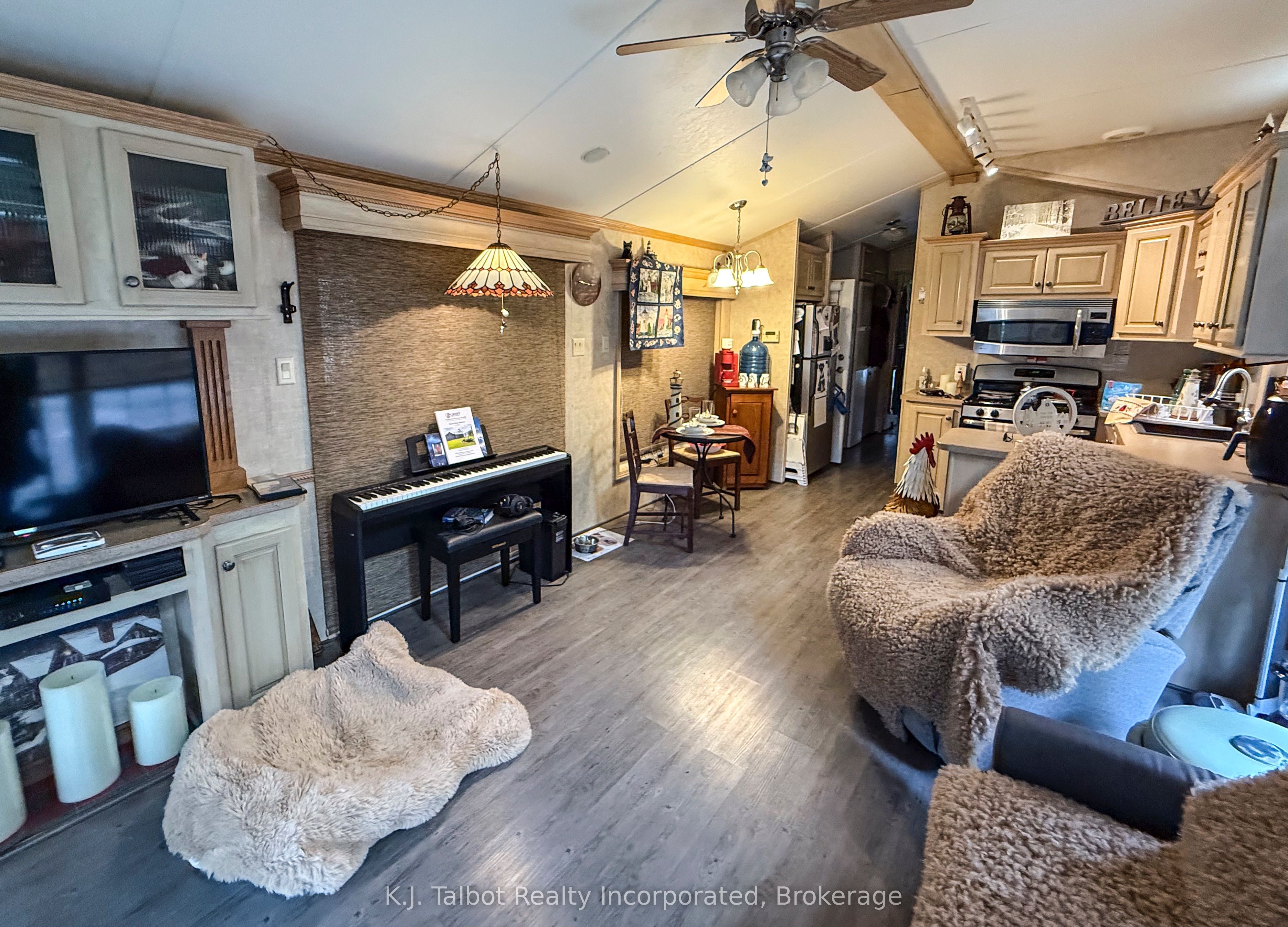 77719 Bluewater Highway 36 Beacon Ln Property Photo 4