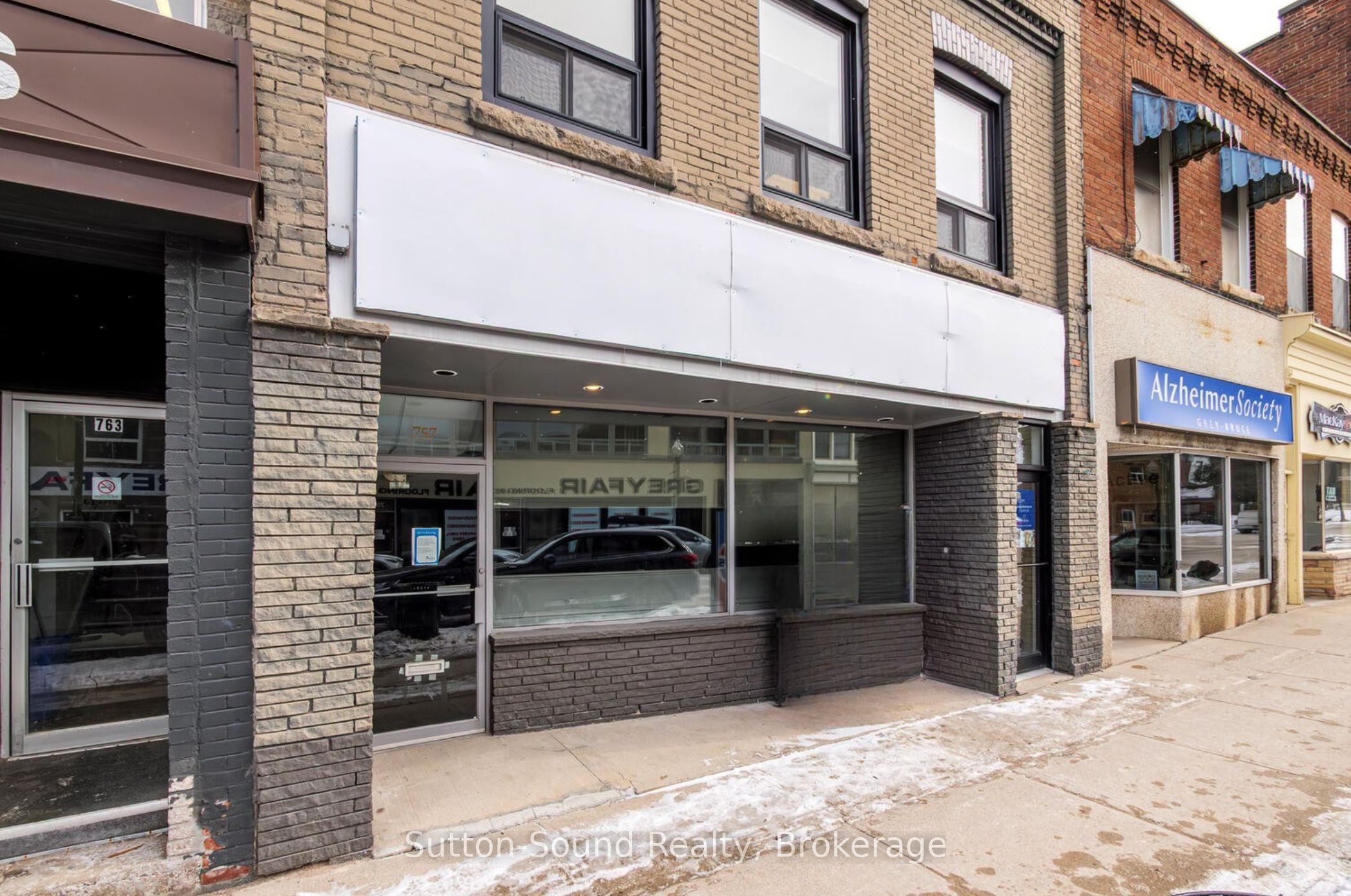 757 2nd Avenue E Property Photo 1