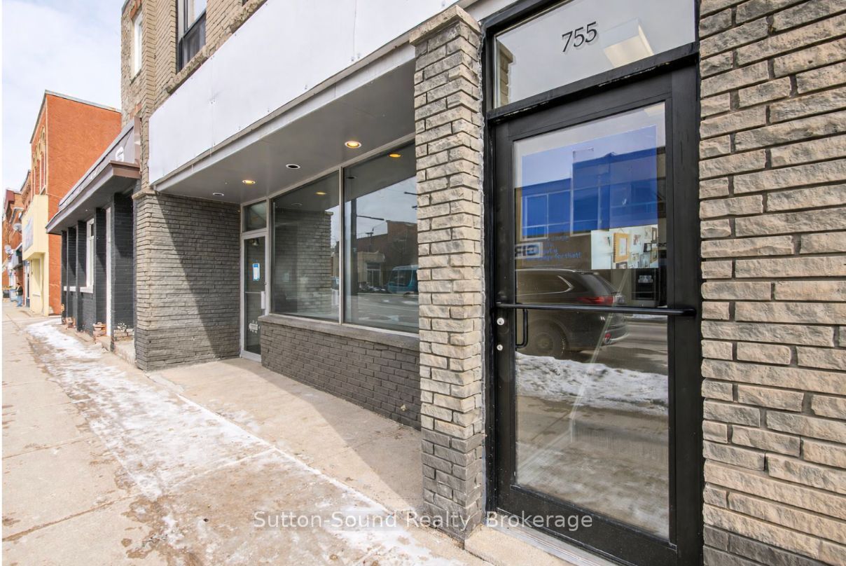 755 2nd Avenue E Property Photo 1