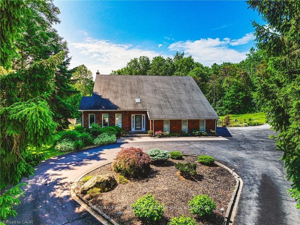 6 Iris Court Property Photo 2