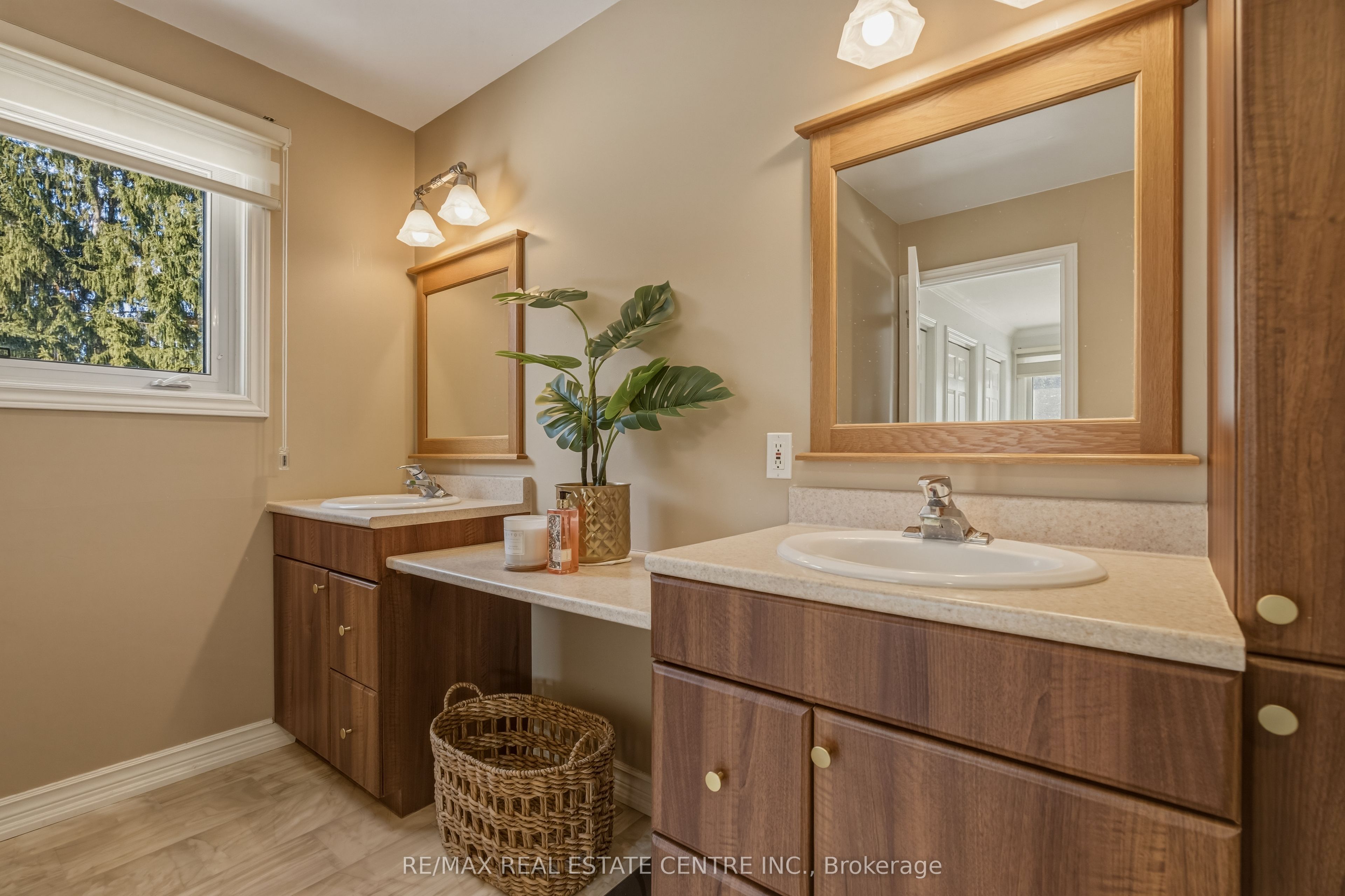 6 Iris Court Property Photo 30