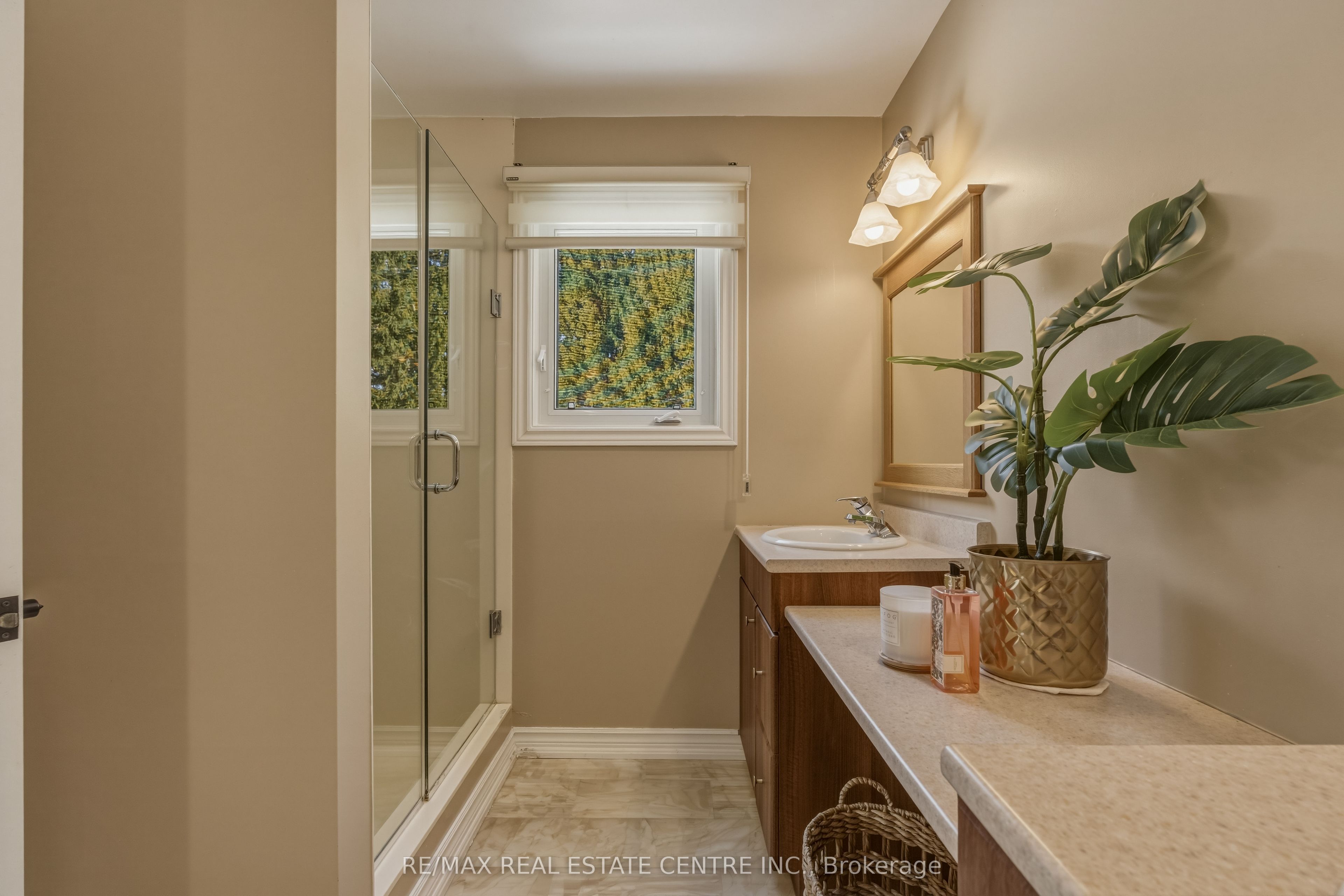 6 Iris Court Property Photo 31