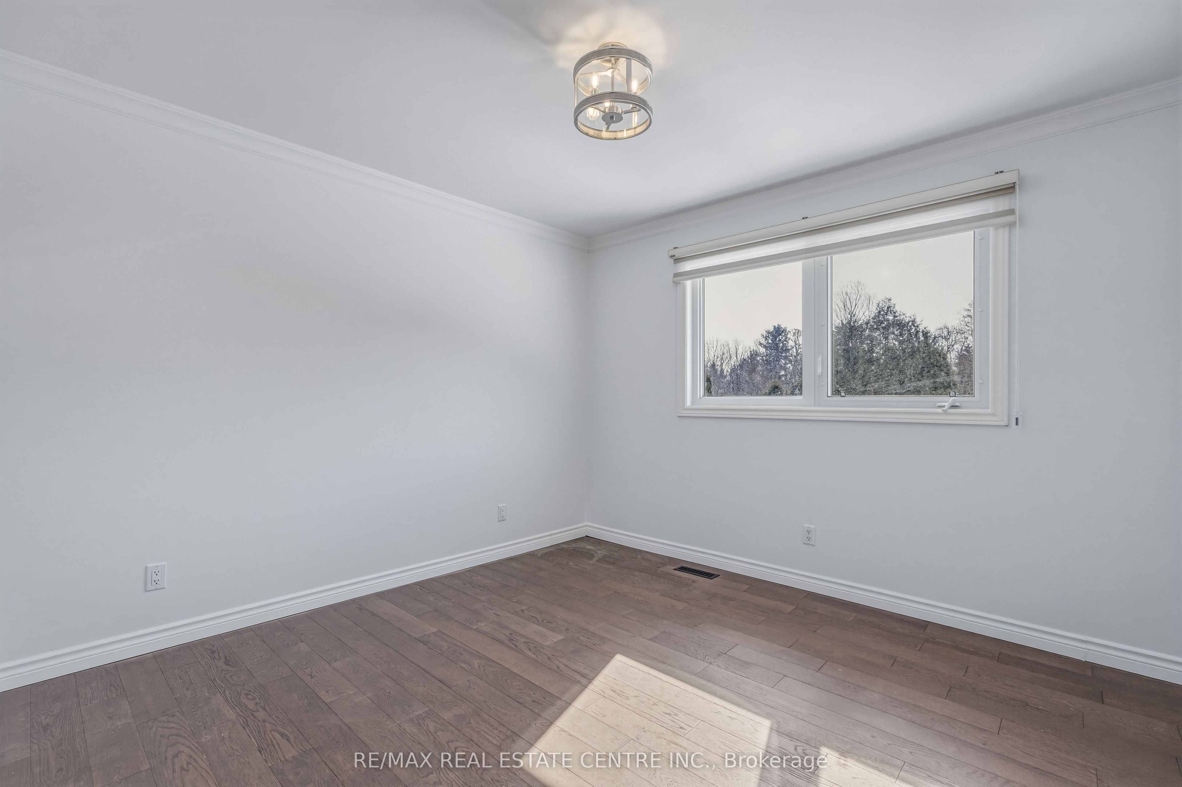 6 Iris Court Property Photo 33