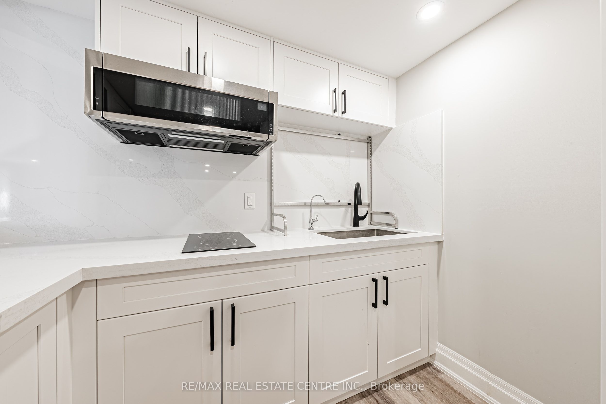 6 Iris Court Property Photo 39
