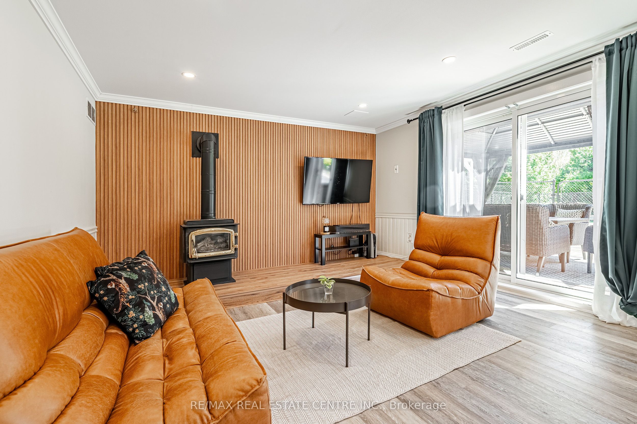 6 Iris Court Property Photo 42