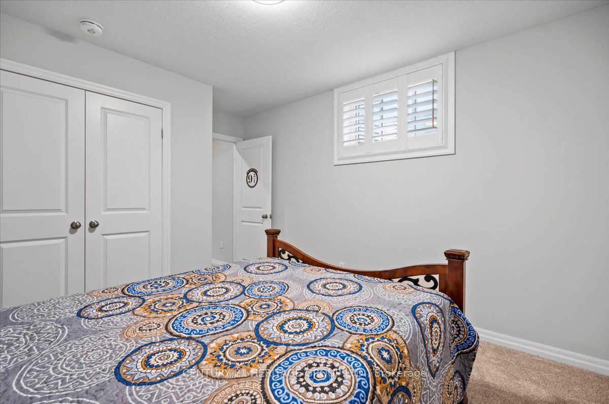 3 Coulthard Street Property Photo 33