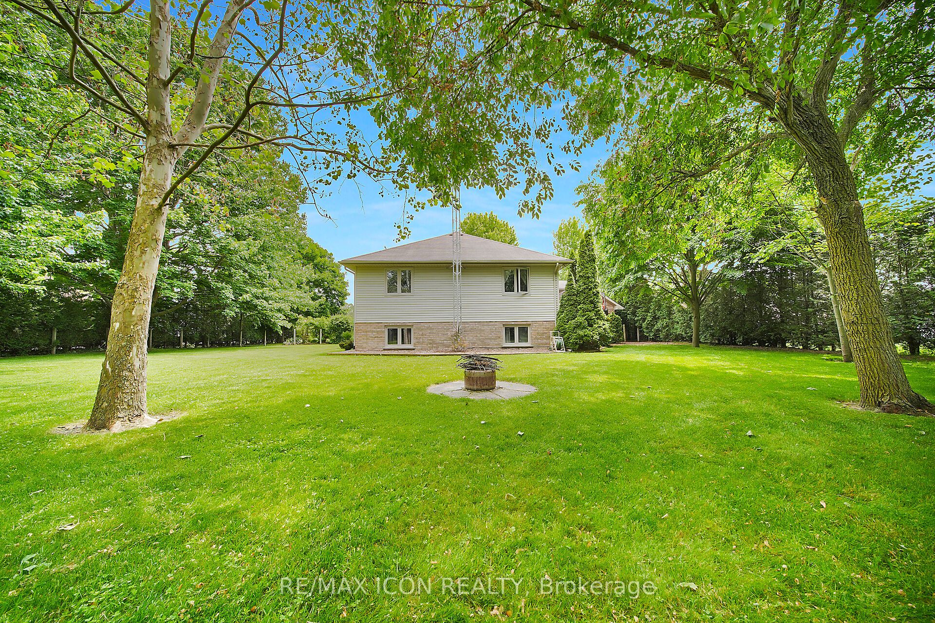 21 Lunn Lane Property Photo 46
