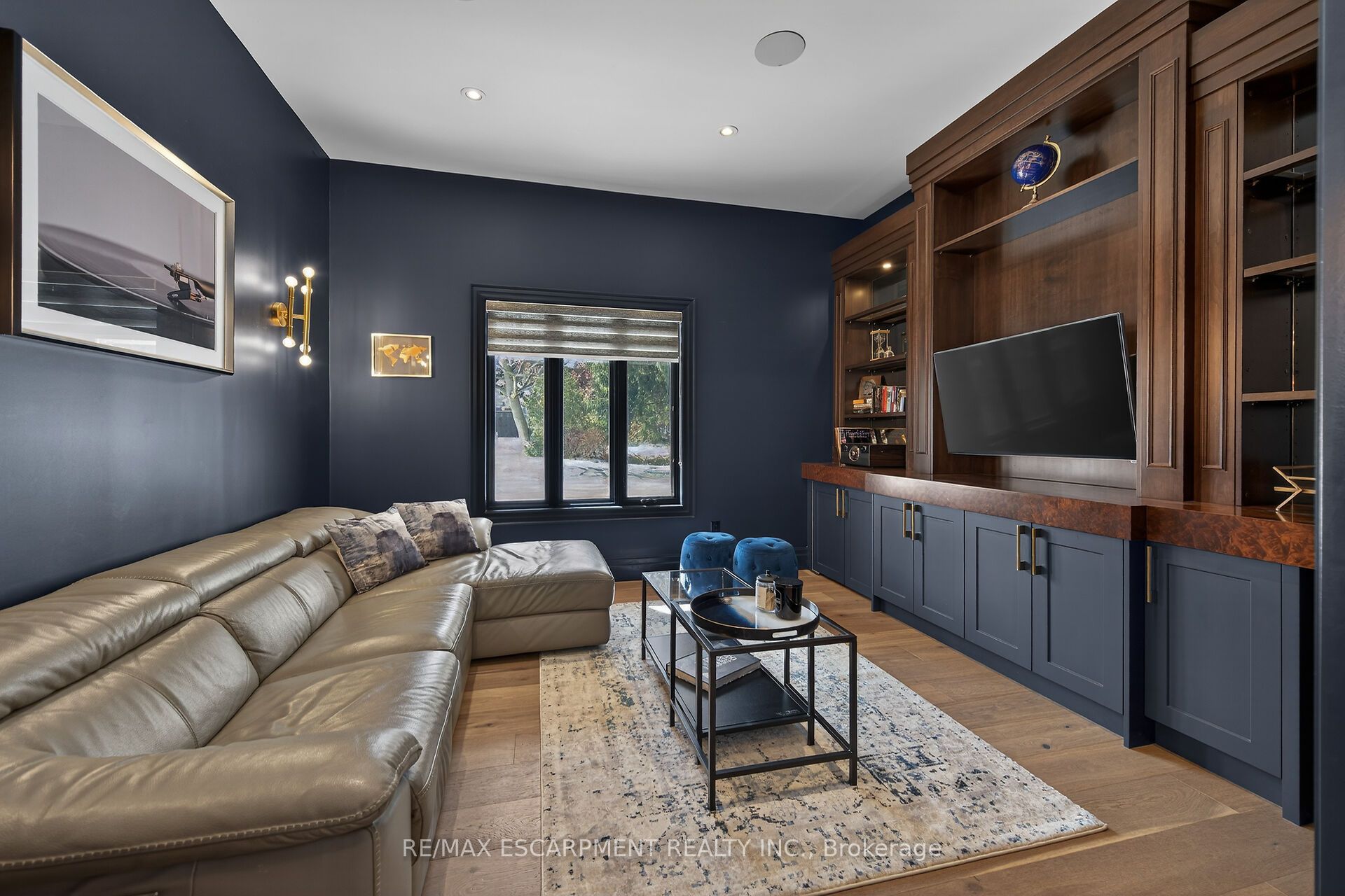 747 Vernon Place Property Photo 15