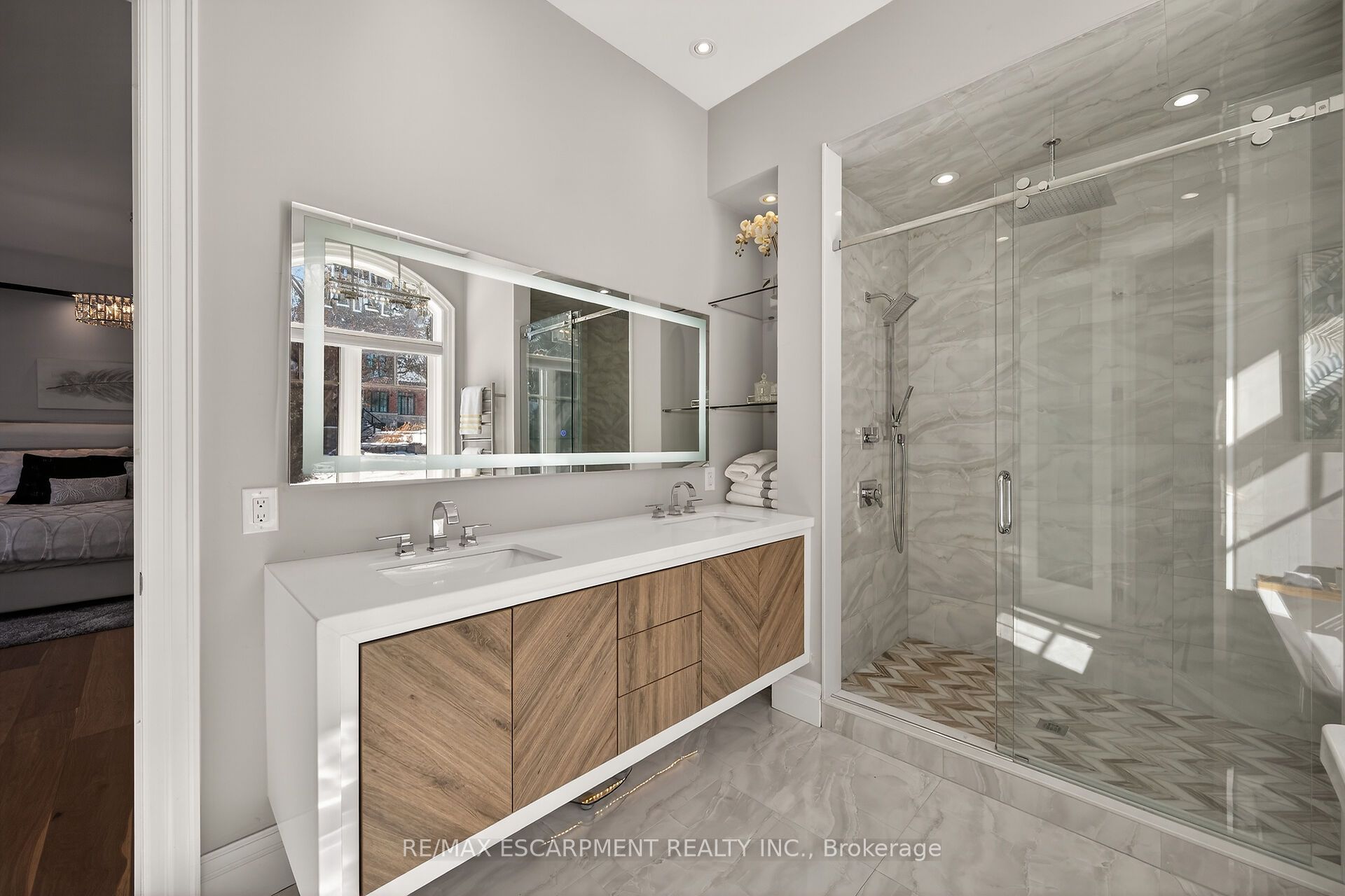 747 Vernon Place Property Photo 19