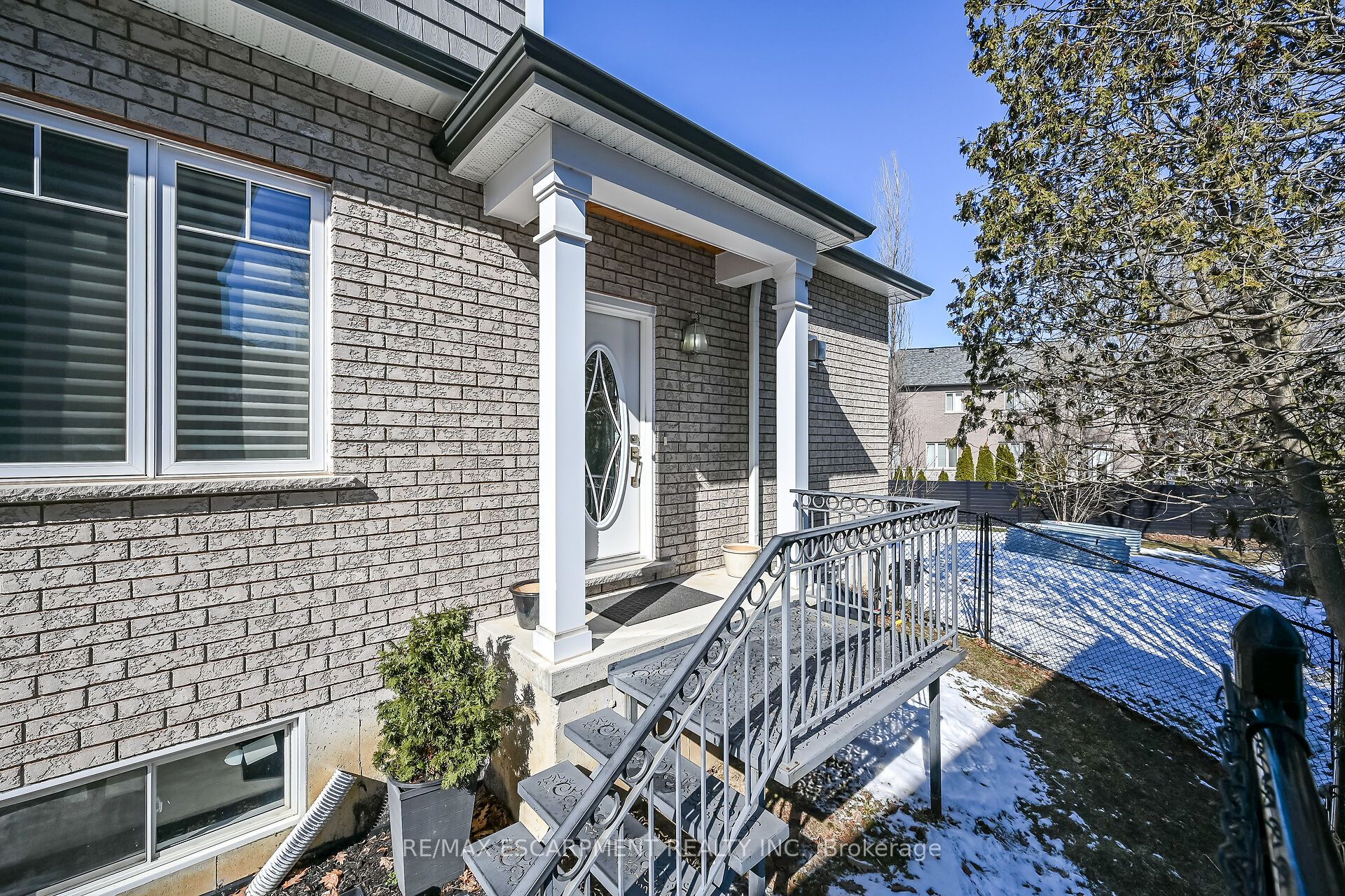 747 Vernon Place Property Photo 34