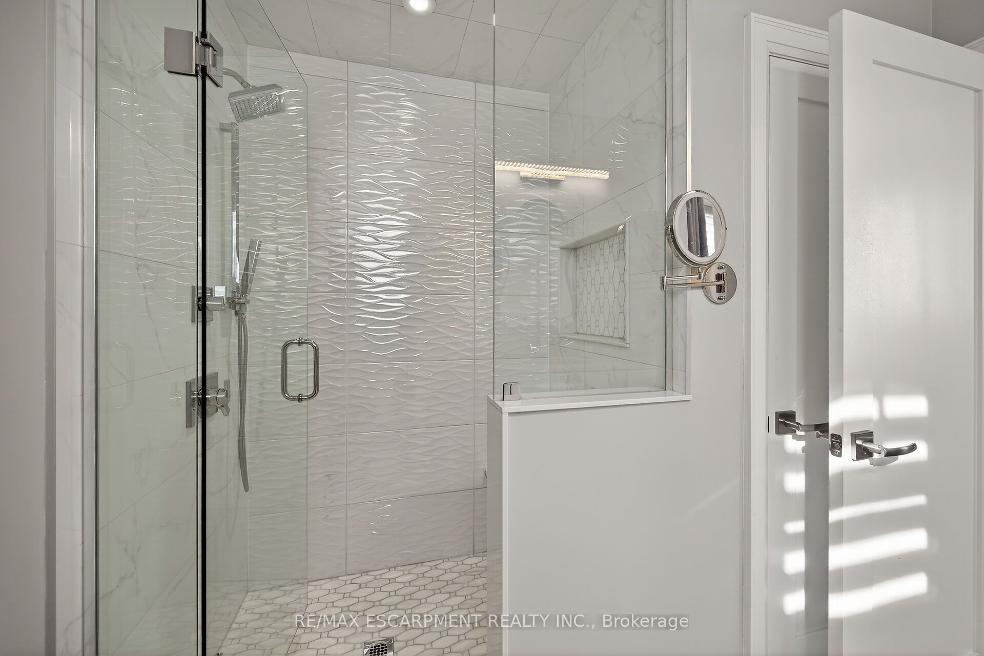 747 Vernon Place Property Photo 43