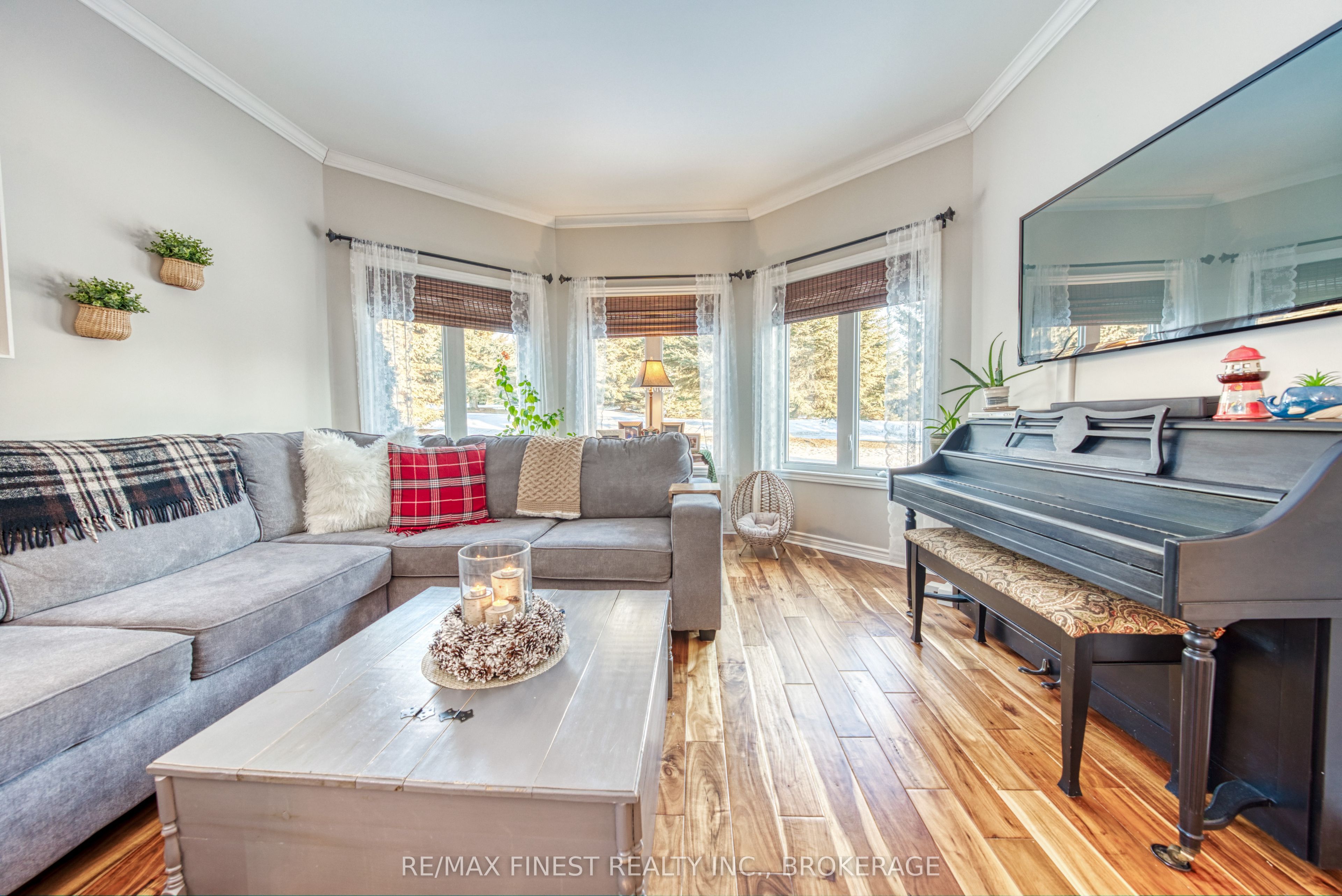 108 Grayrock Crescent Property Photo 12