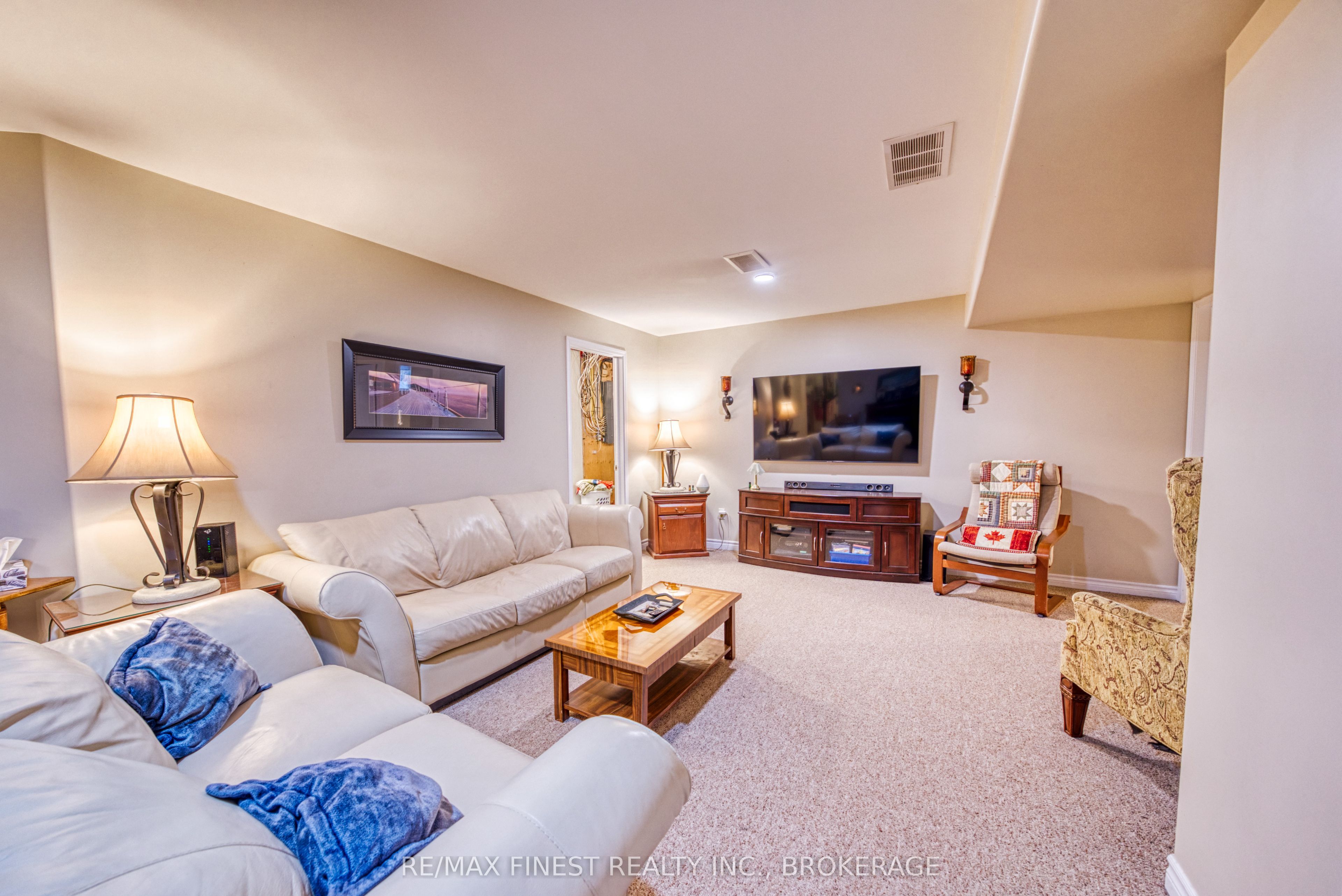 108 Grayrock Crescent Property Photo 25