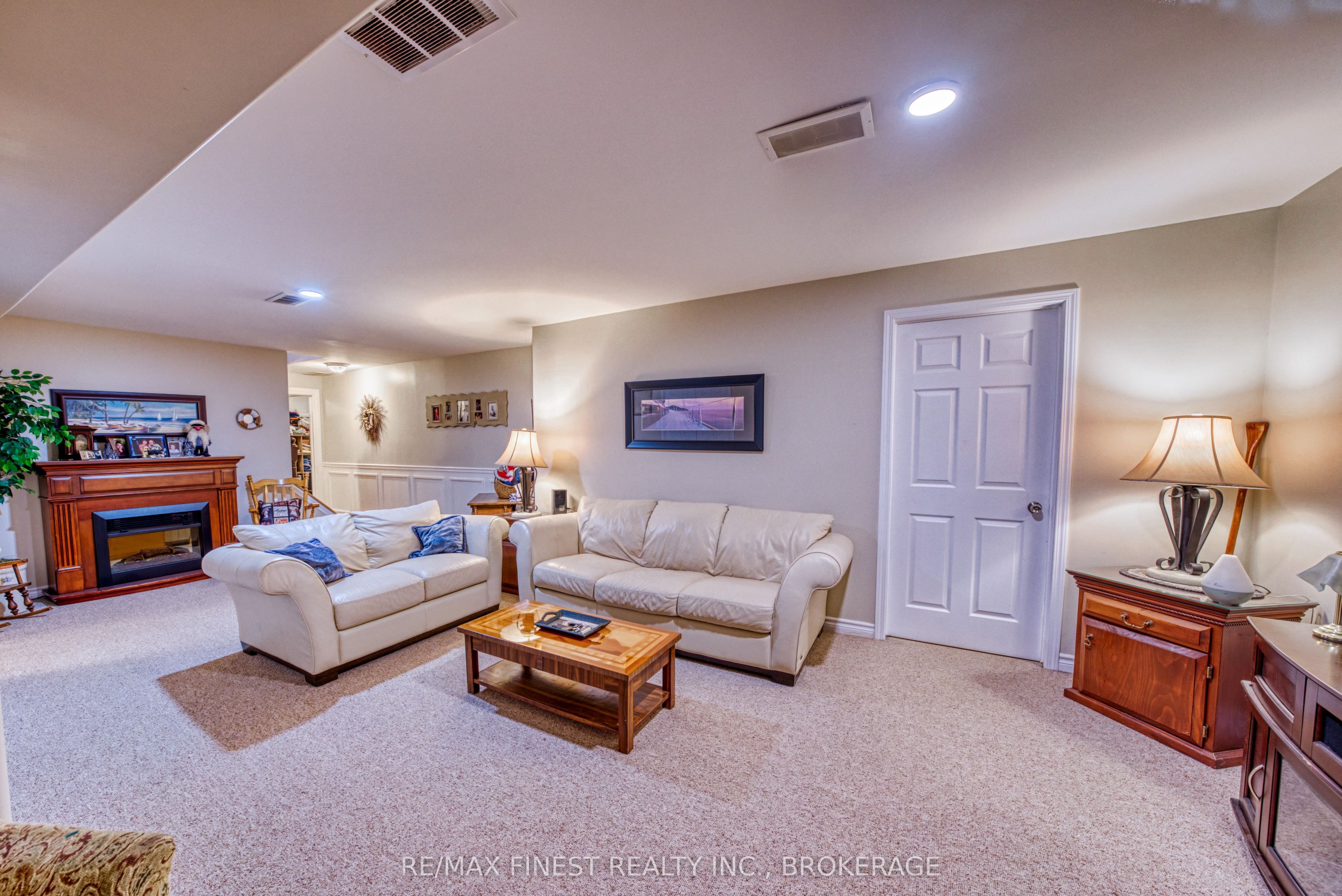 108 Grayrock Crescent Property Photo 26