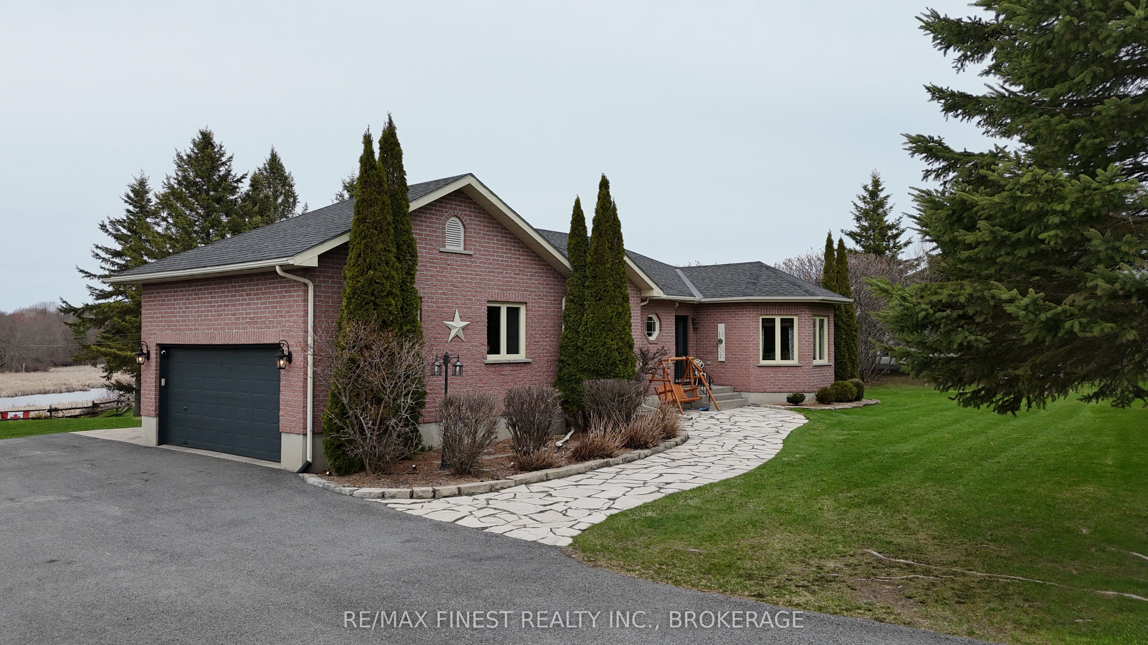 108 Grayrock Crescent Property Photo 39