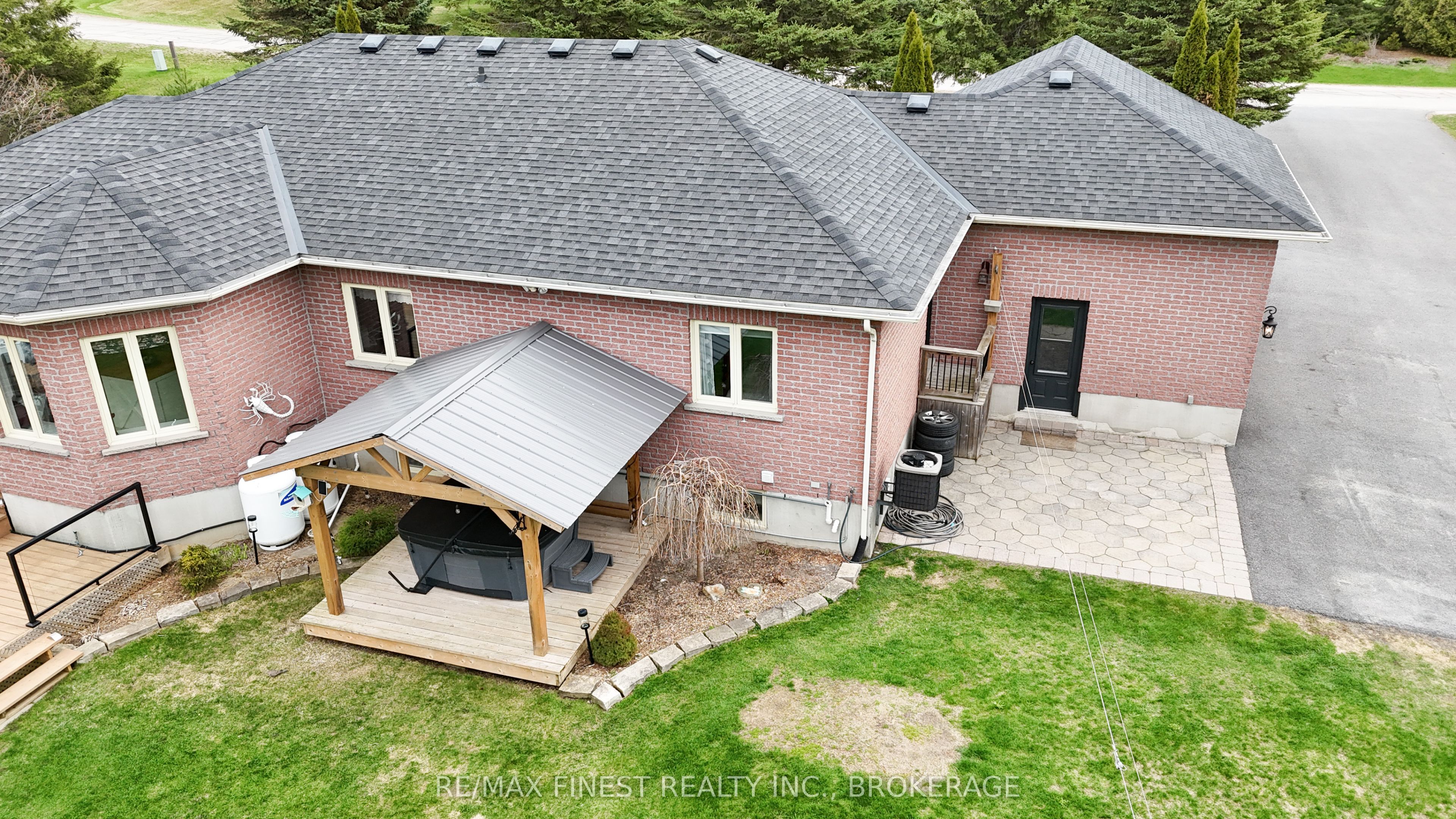 108 Grayrock Crescent Property Photo 40