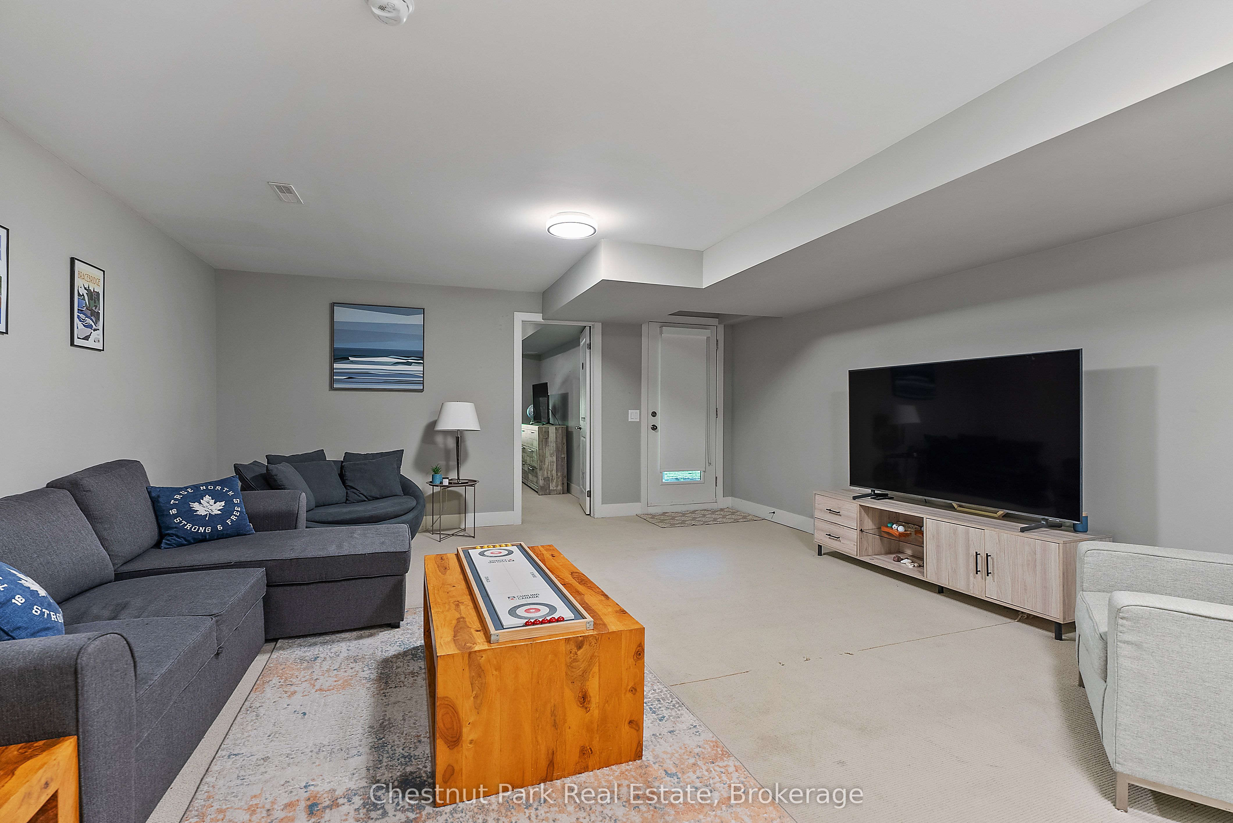 61 Rockmount Crescent Property Photo 27