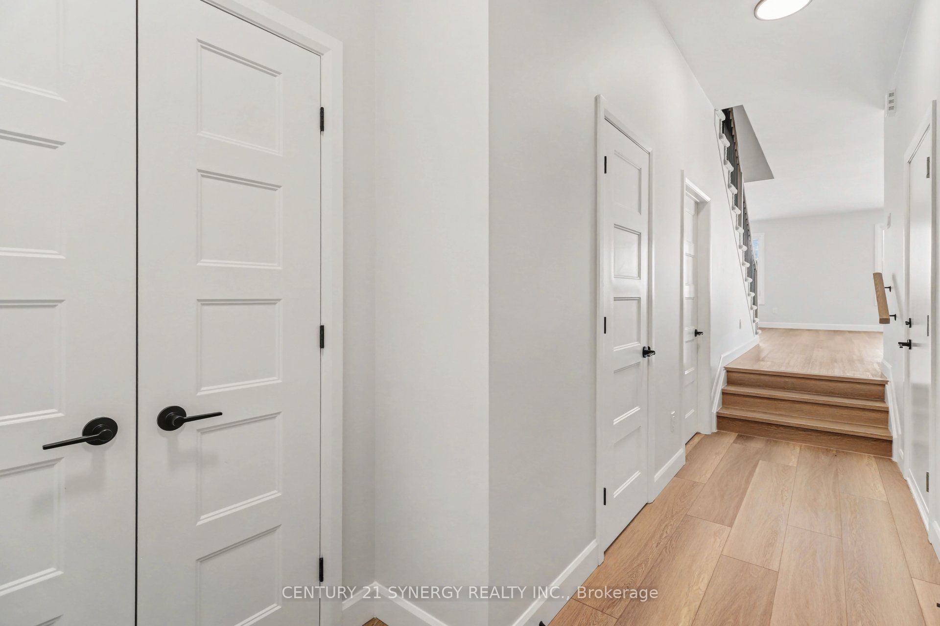 69 Villeneuve Street Property Photo 5